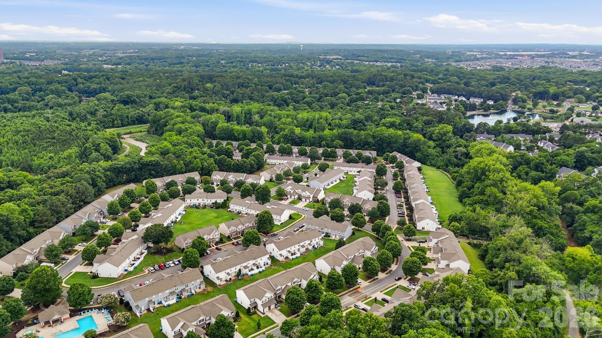 10486 Stokeshill Court — Pineville