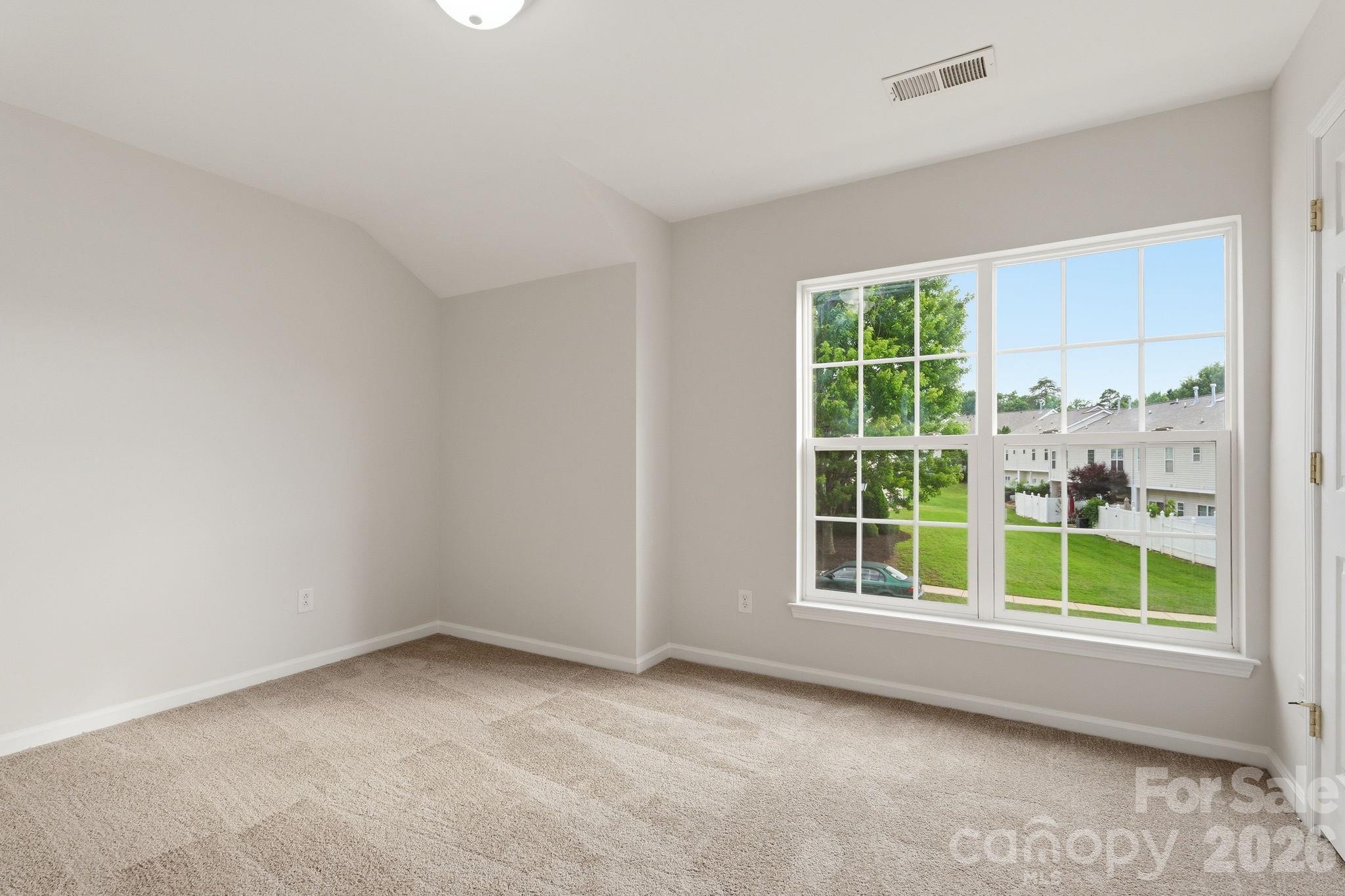 10486 Stokeshill Court — Pineville