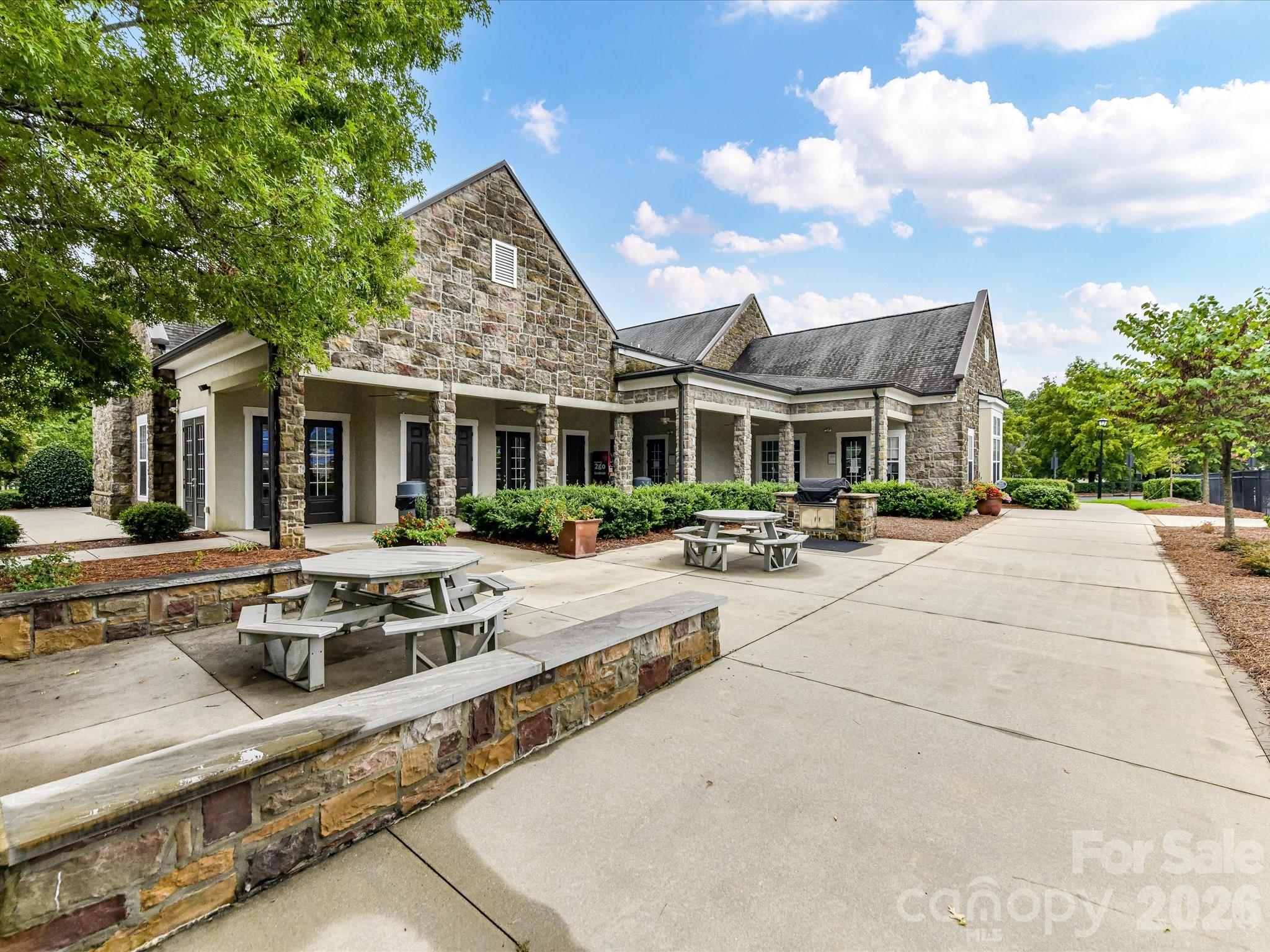 6414 Ballybay Drive — Charlotte