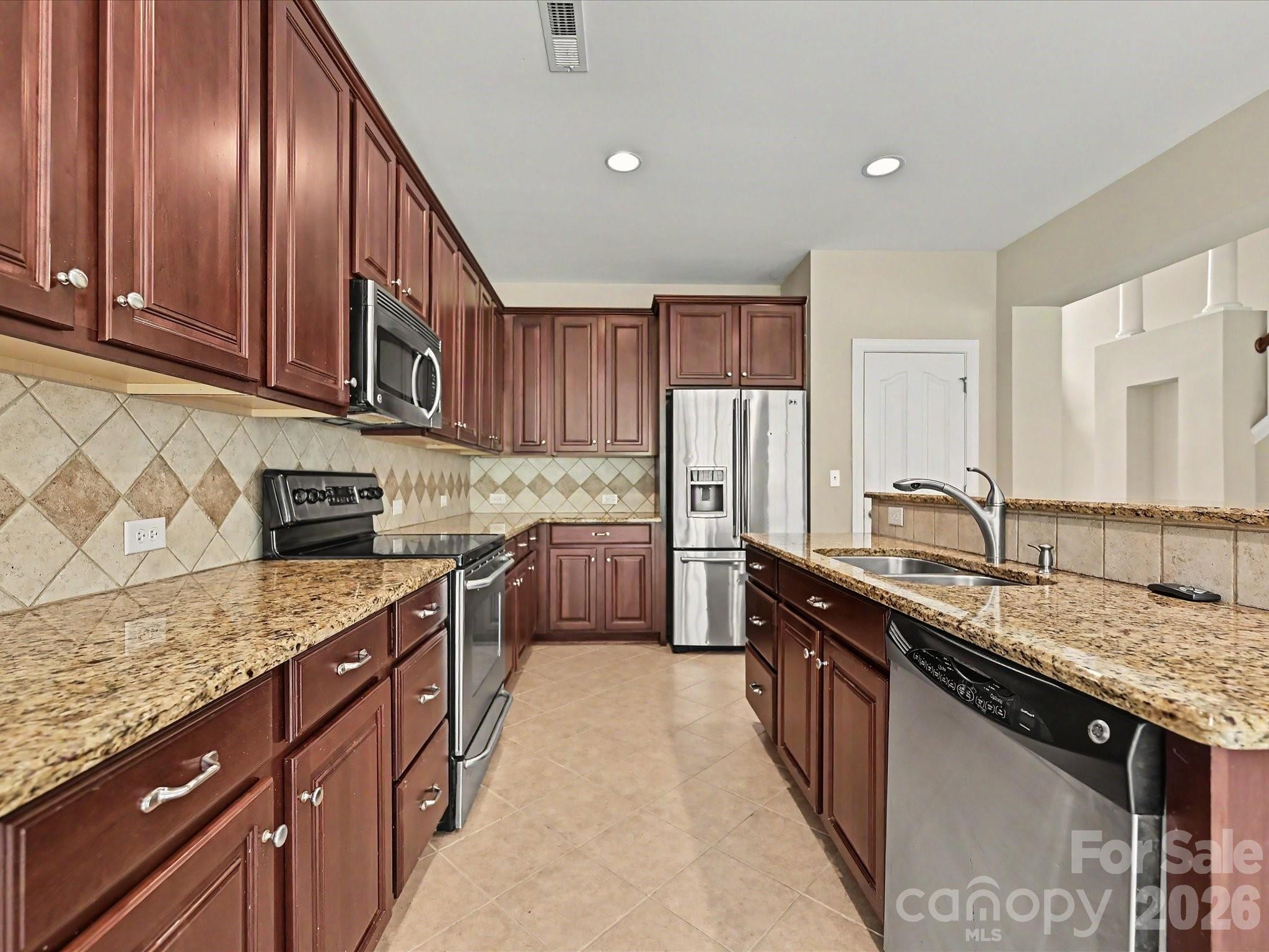6414 Ballybay Drive — Charlotte