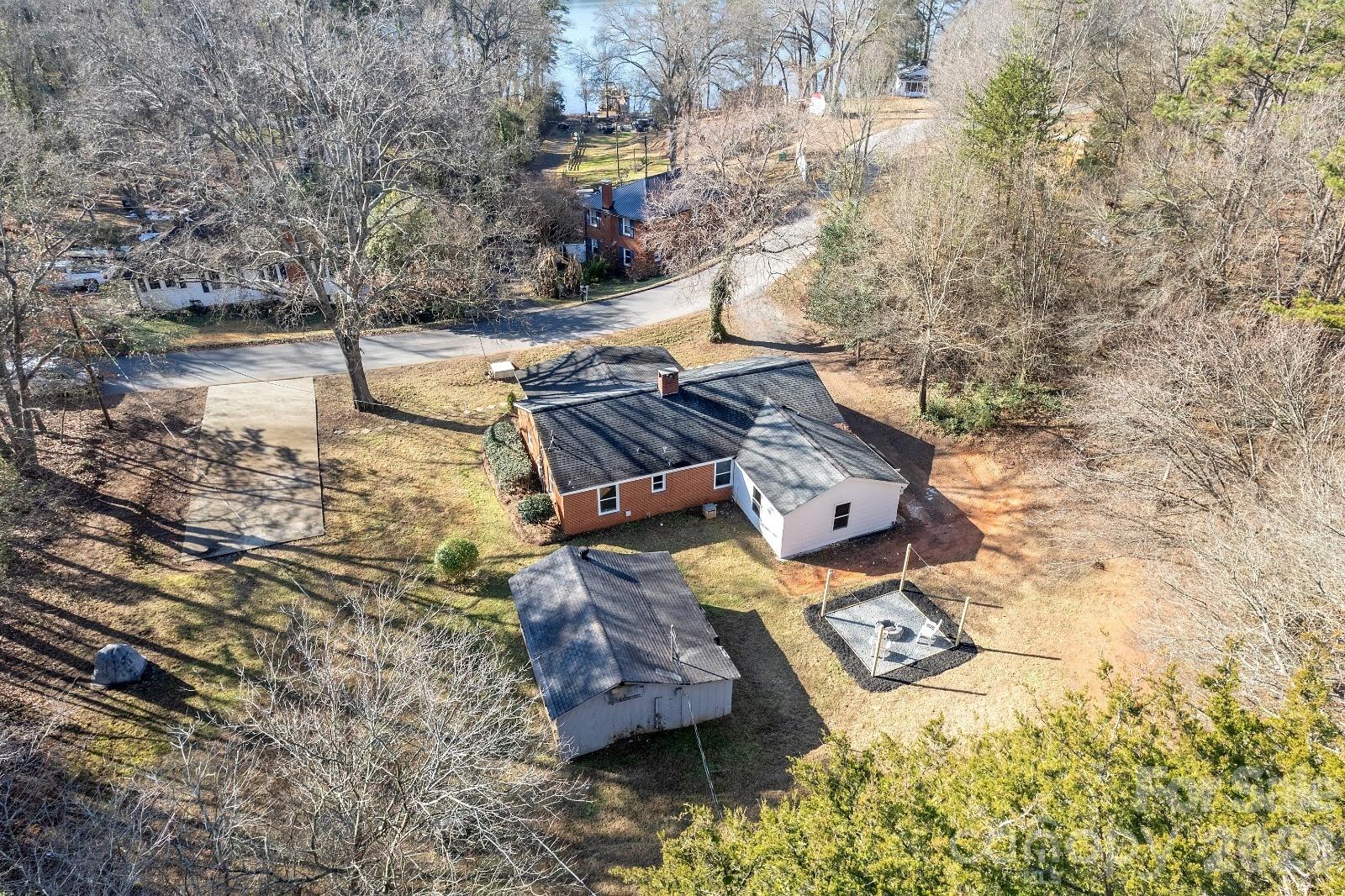 123 Riverside Drive — Mount Holly