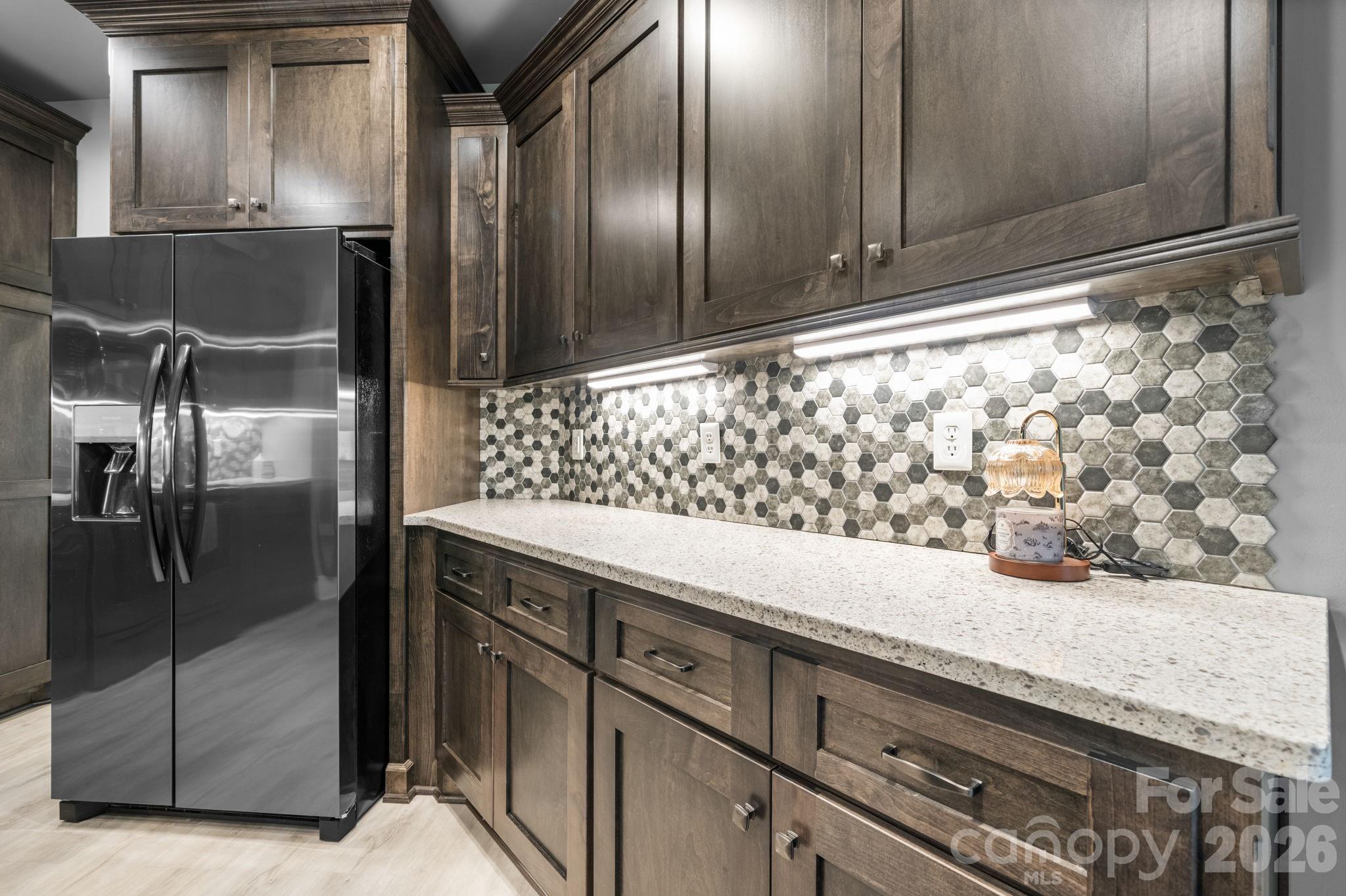 1100 Rainbow Drive — Mount Holly