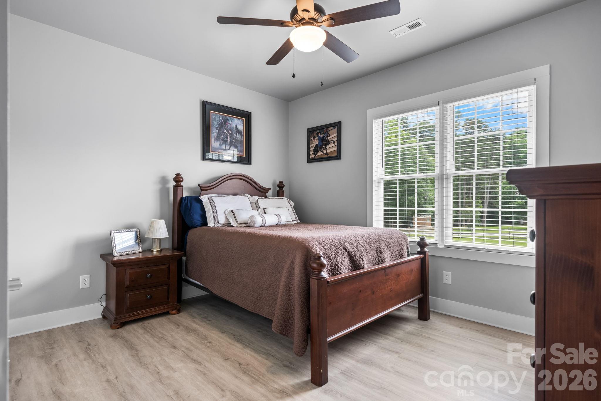 1100 Rainbow Drive — Mount Holly