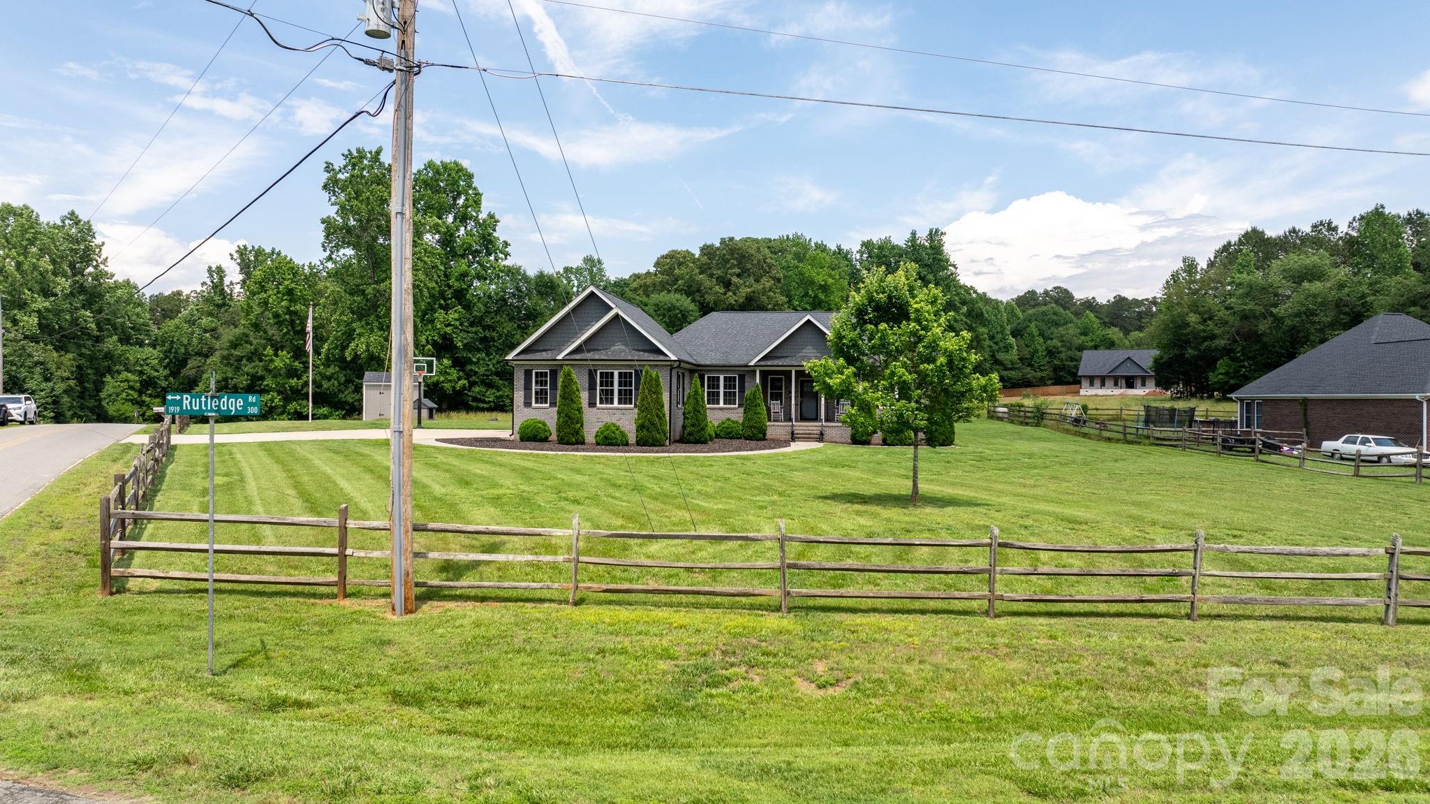 1100 Rainbow Drive — Mount Holly