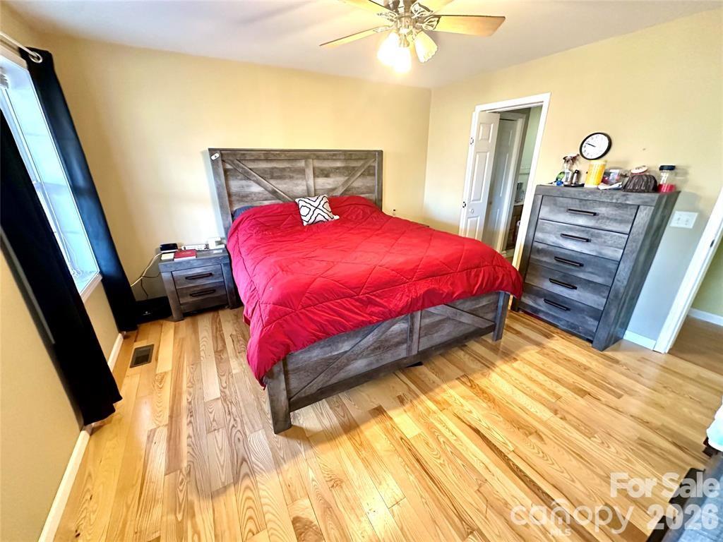 386 Groves Road — Union Mills