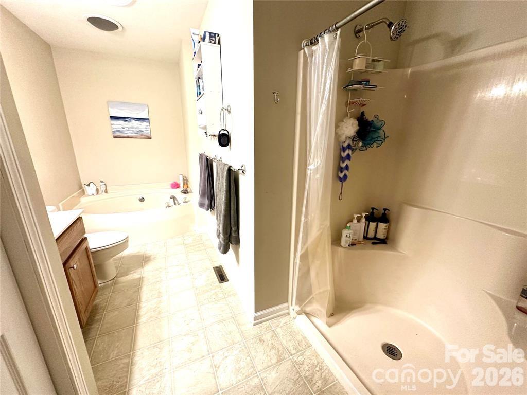 386 Groves Road — Union Mills