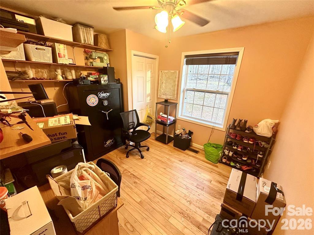 386 Groves Road — Union Mills