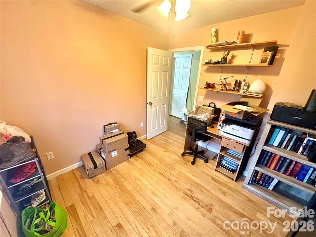386 Groves Road — Union Mills