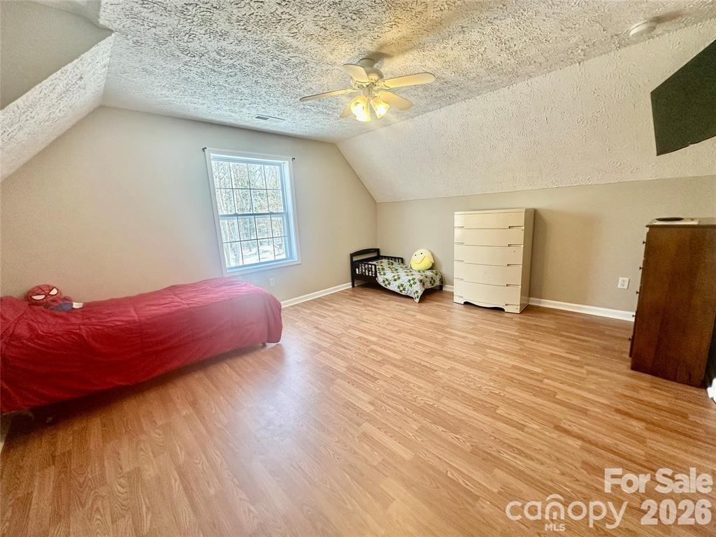 386 Groves Road — Union Mills