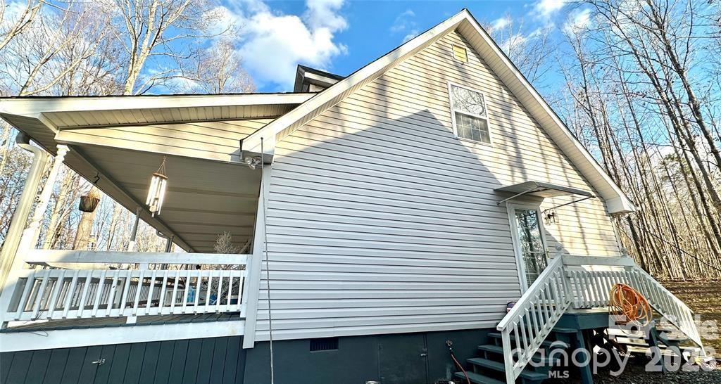 386 Groves Road — Union Mills