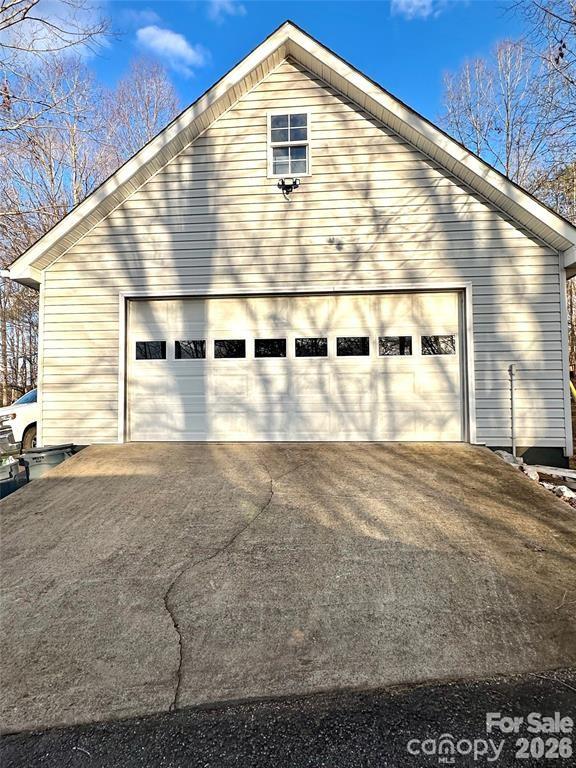 386 Groves Road — Union Mills
