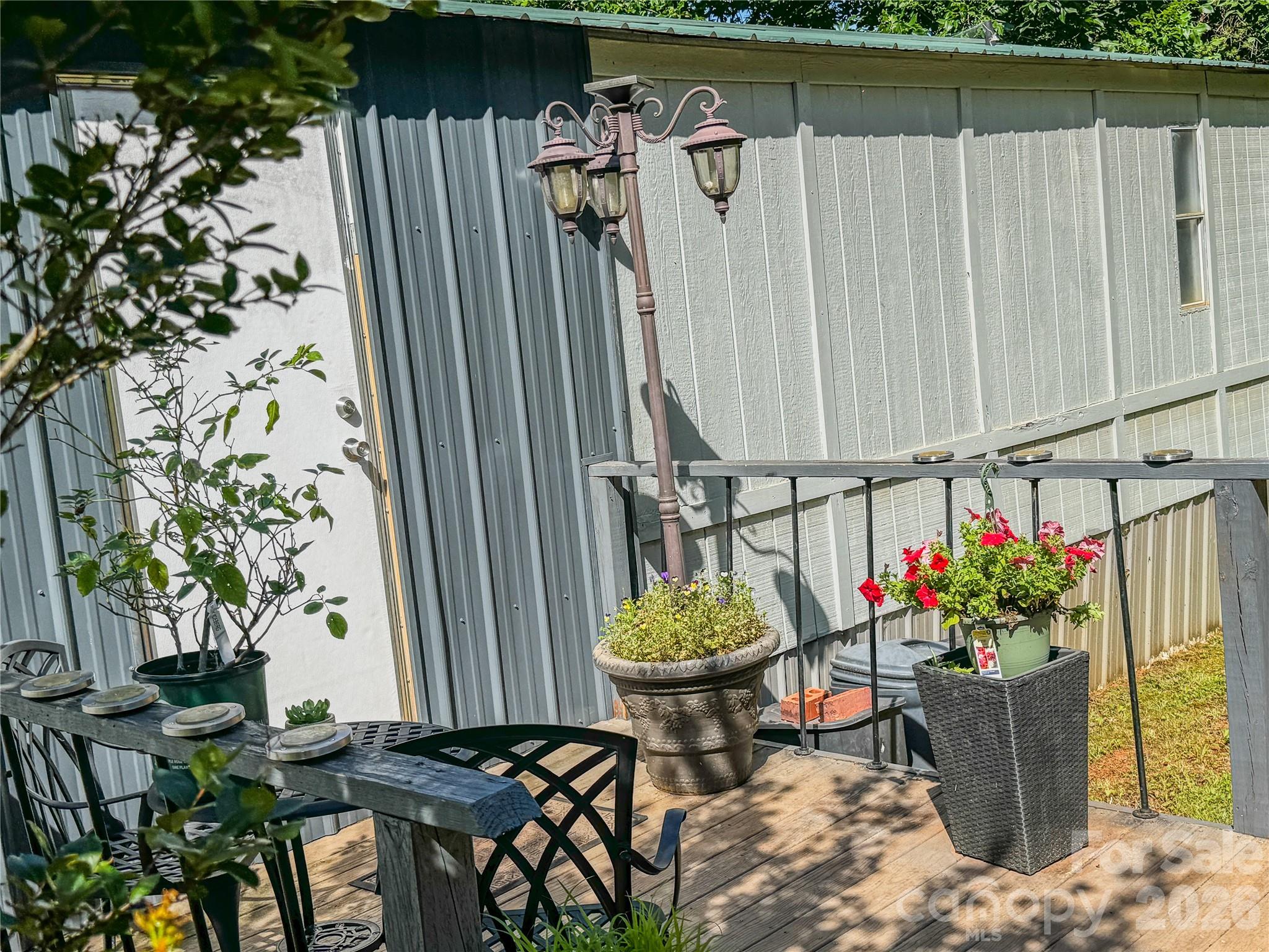306 Golden Valley Road — Casar