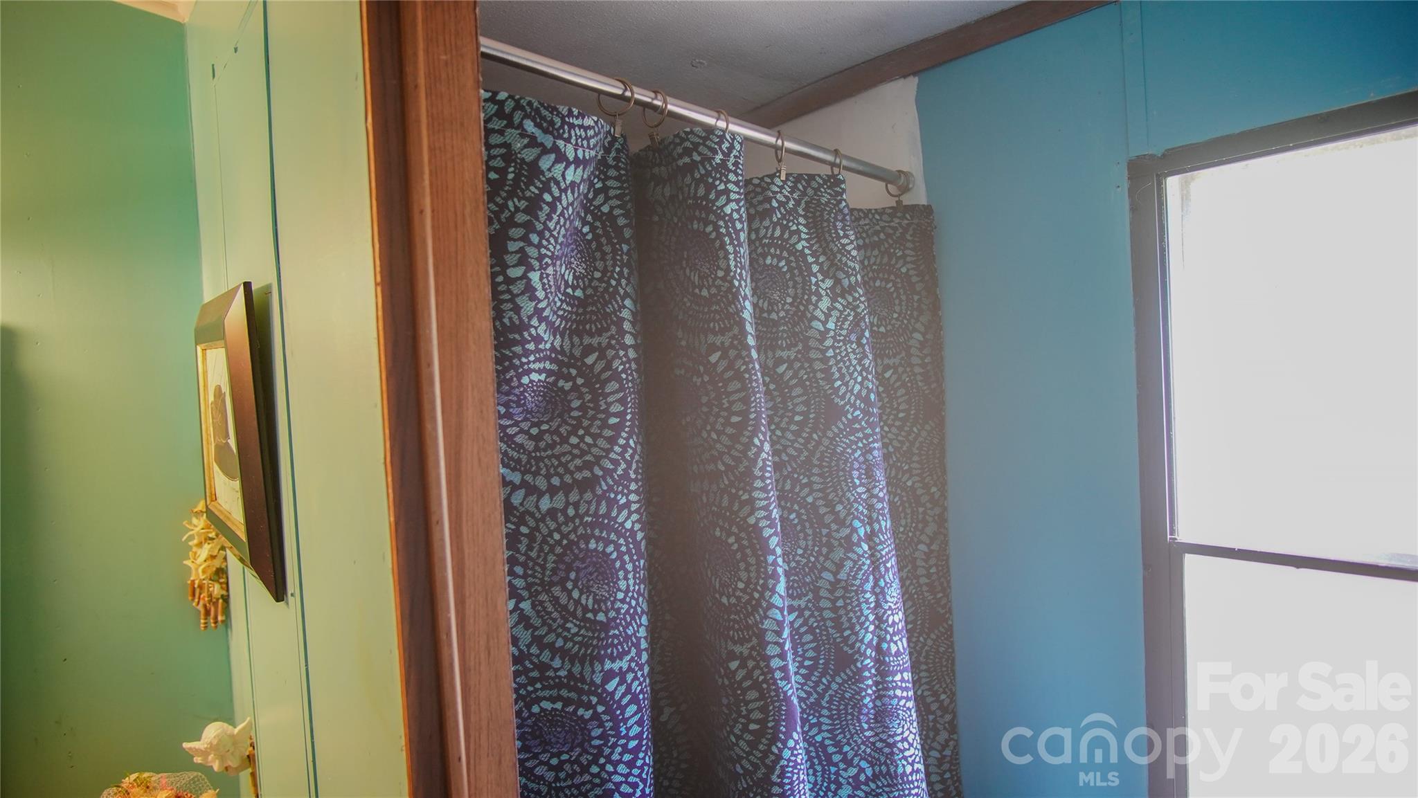 306 Golden Valley Road — Casar