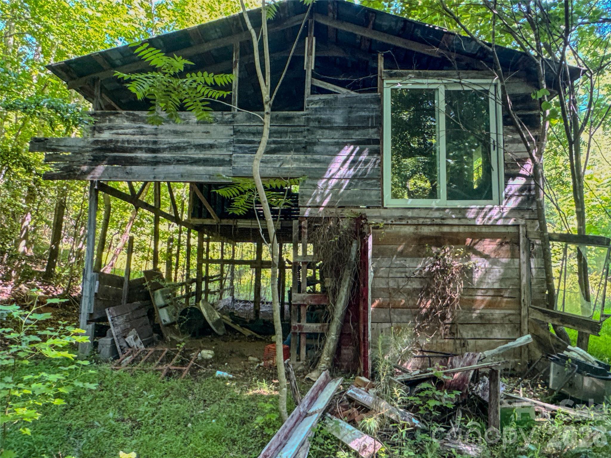 306 Golden Valley Road — Casar