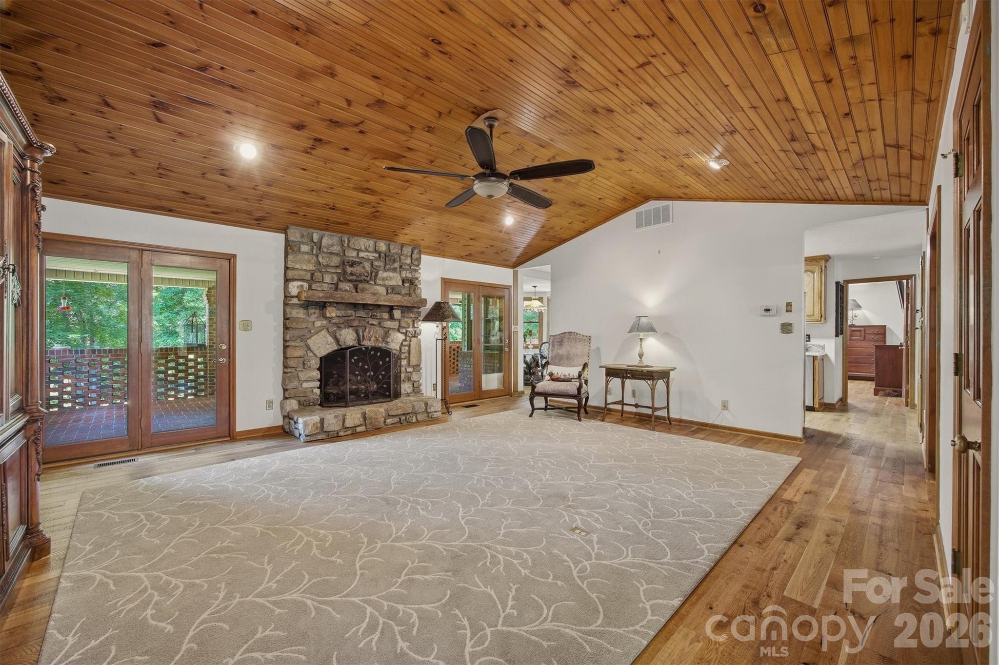 232 Westwood Drive — Morganton