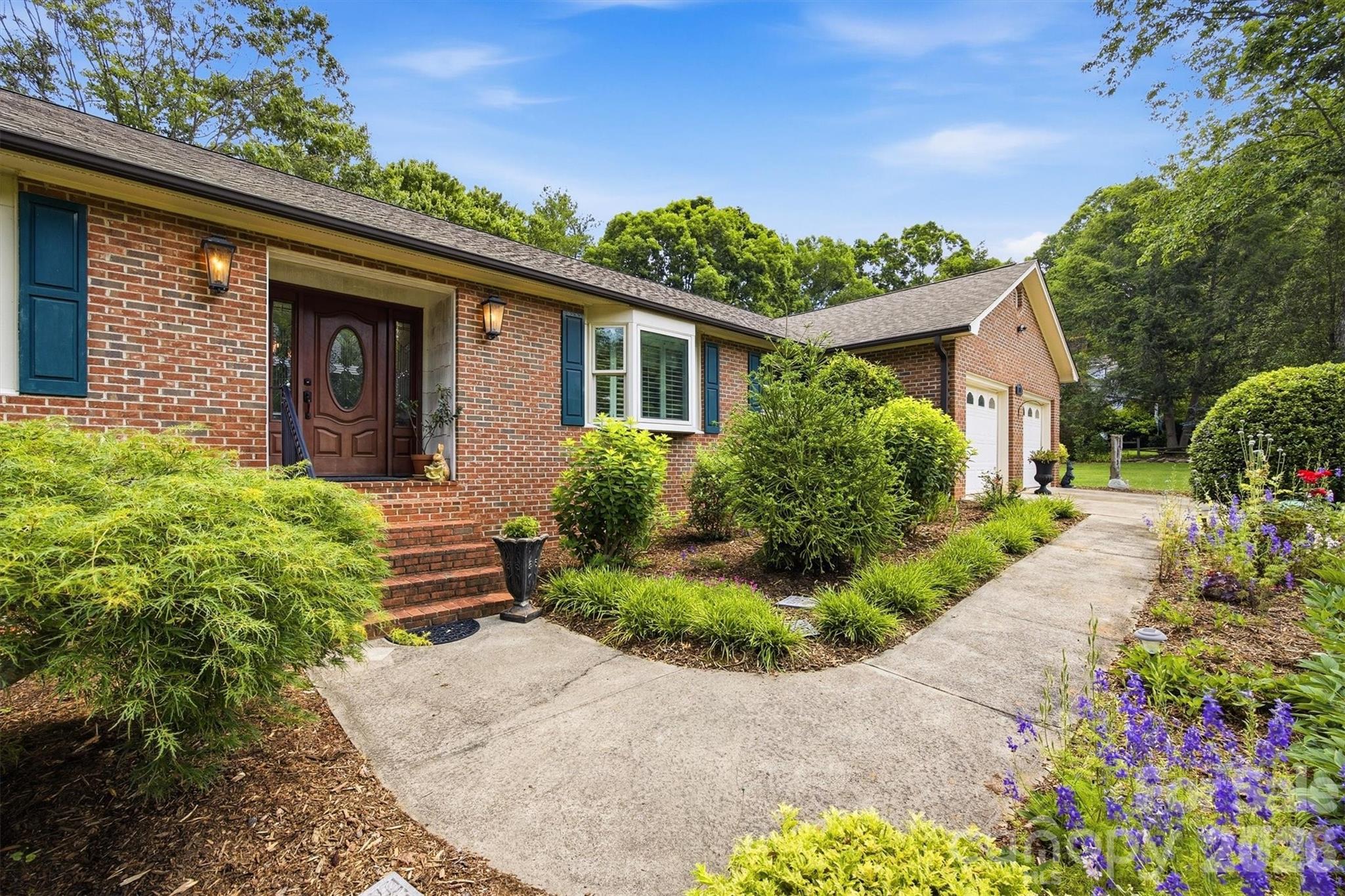 232 Westwood Drive — Morganton