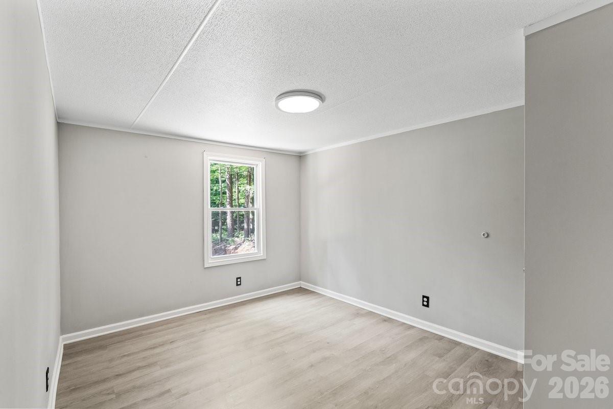 5223 Antler Drive — Iron Station