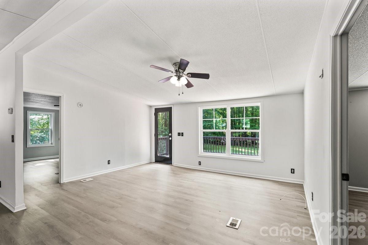 5223 Antler Drive — Iron Station
