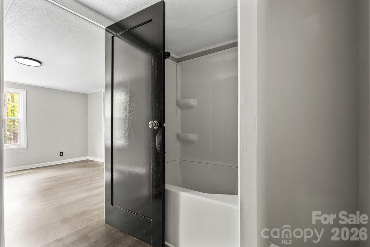 5223 Antler Drive — Iron Station
