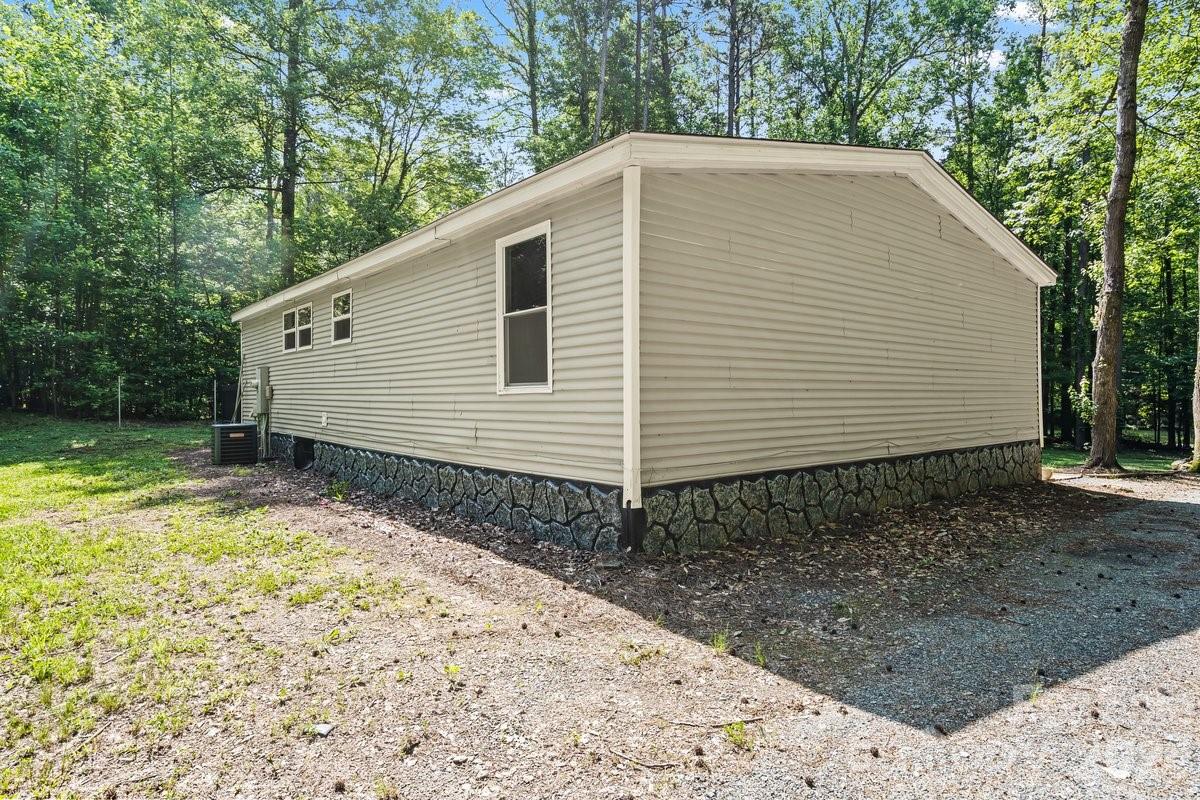 5223 Antler Drive — Iron Station