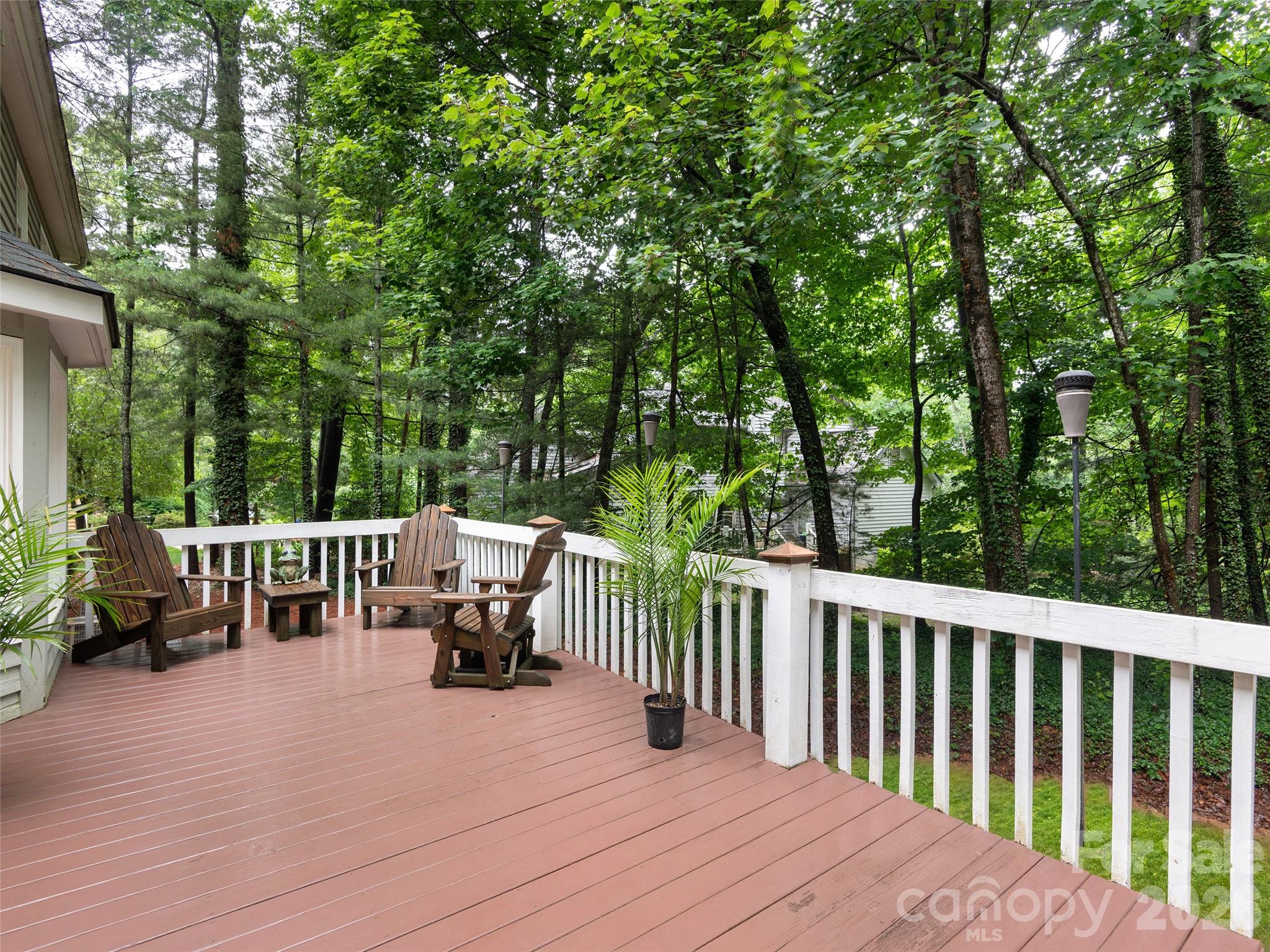 1208 Saint Charles Court — Asheville