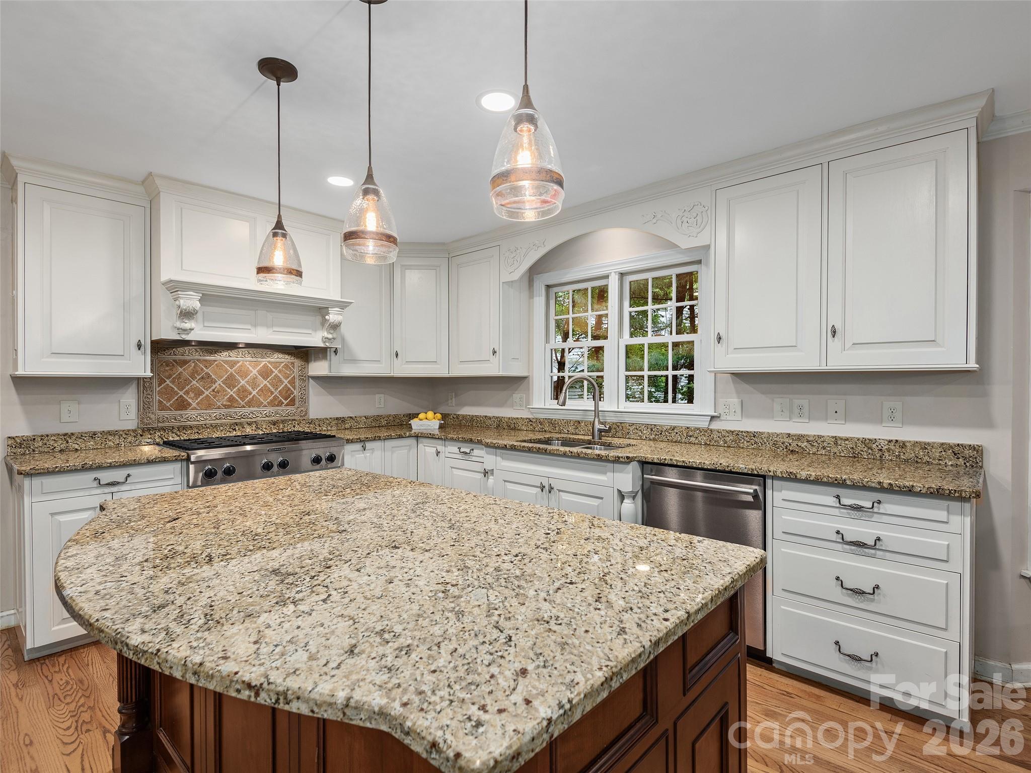 1208 Saint Charles Court — Asheville