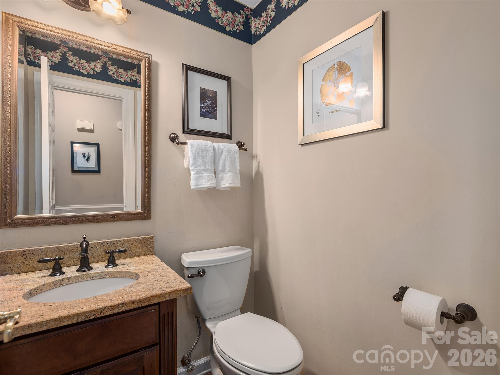 1208 Saint Charles Court — Asheville