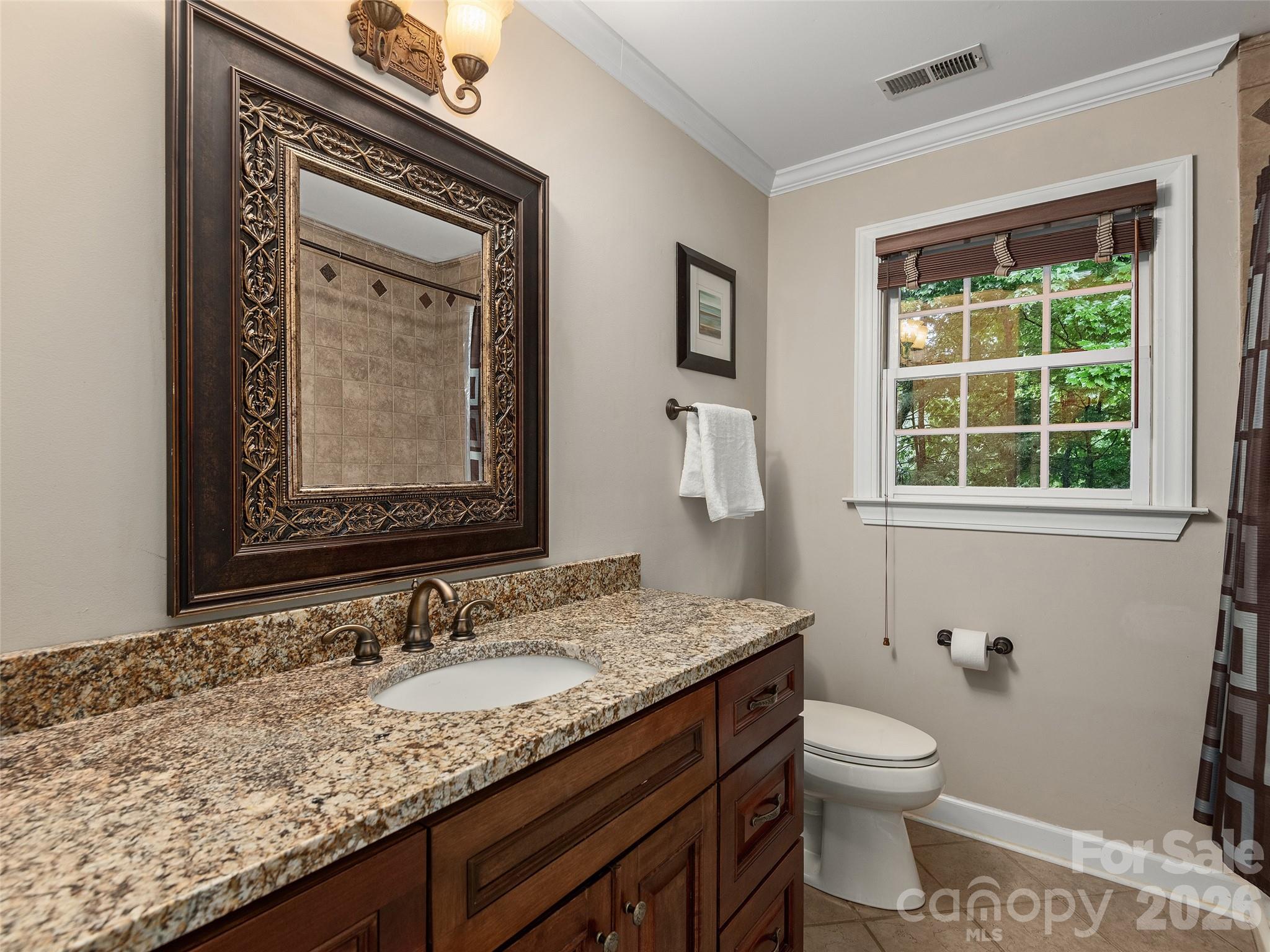 1208 Saint Charles Court — Asheville