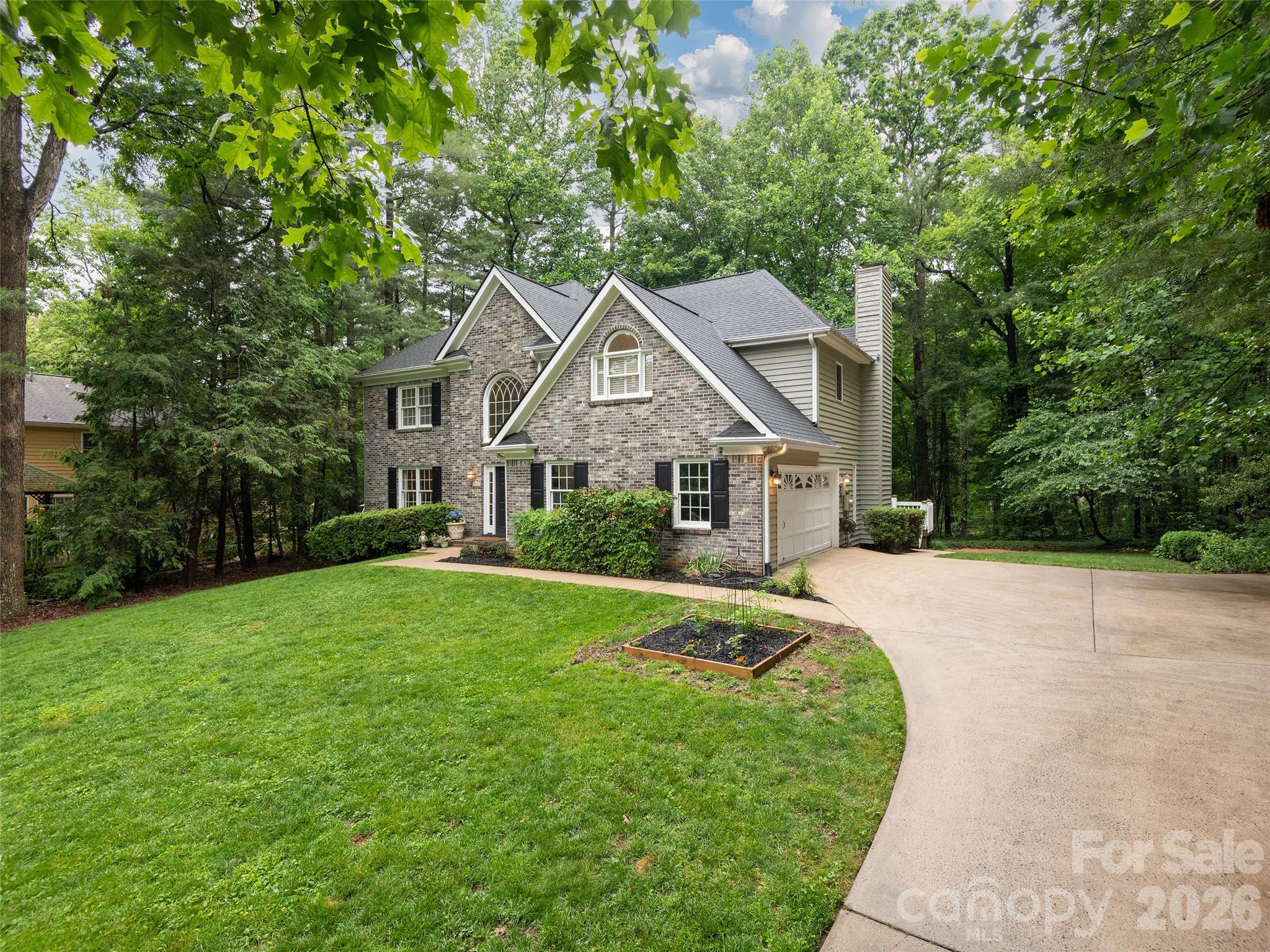 1208 Saint Charles Court — Asheville
