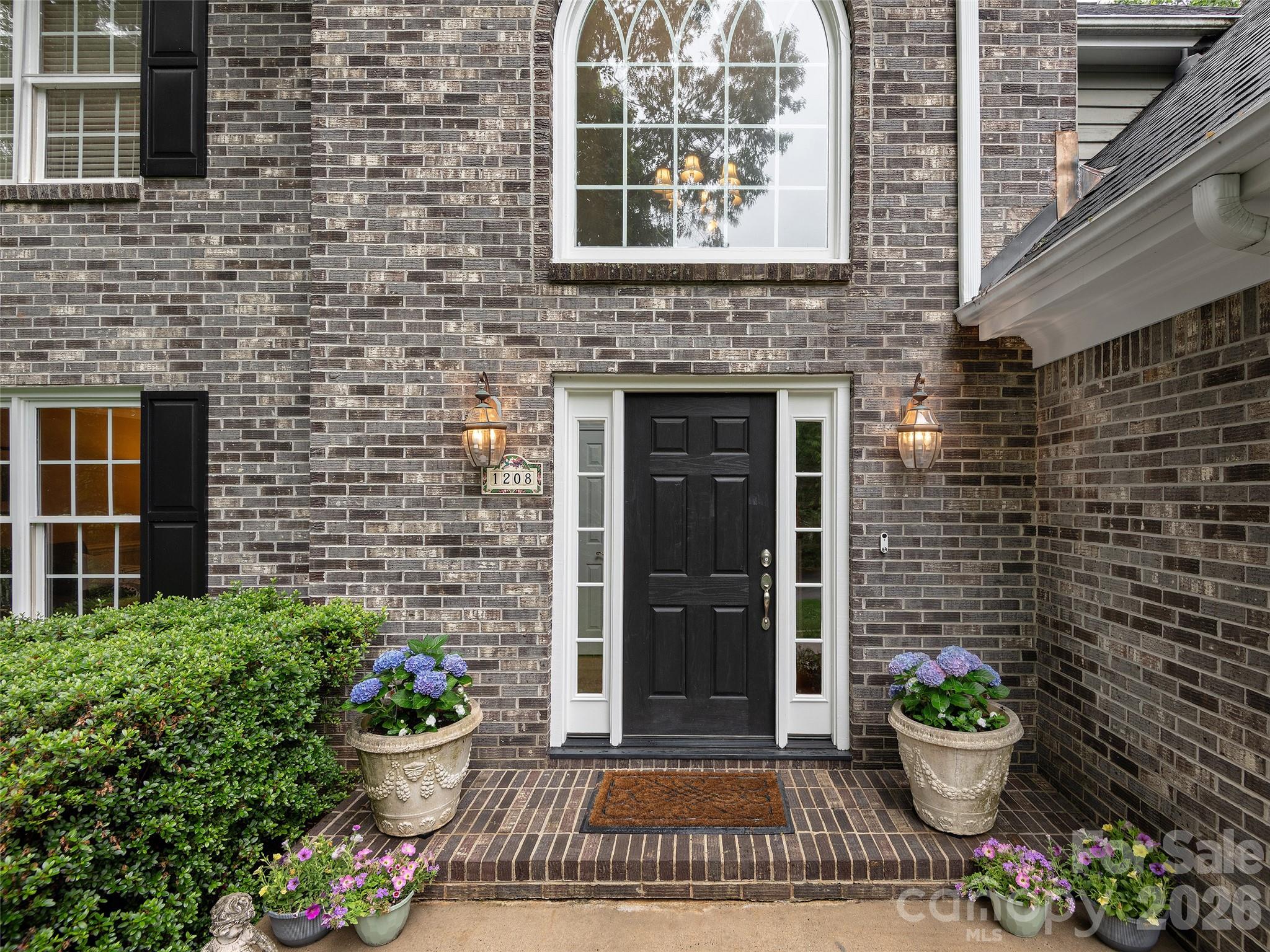 1208 Saint Charles Court — Asheville
