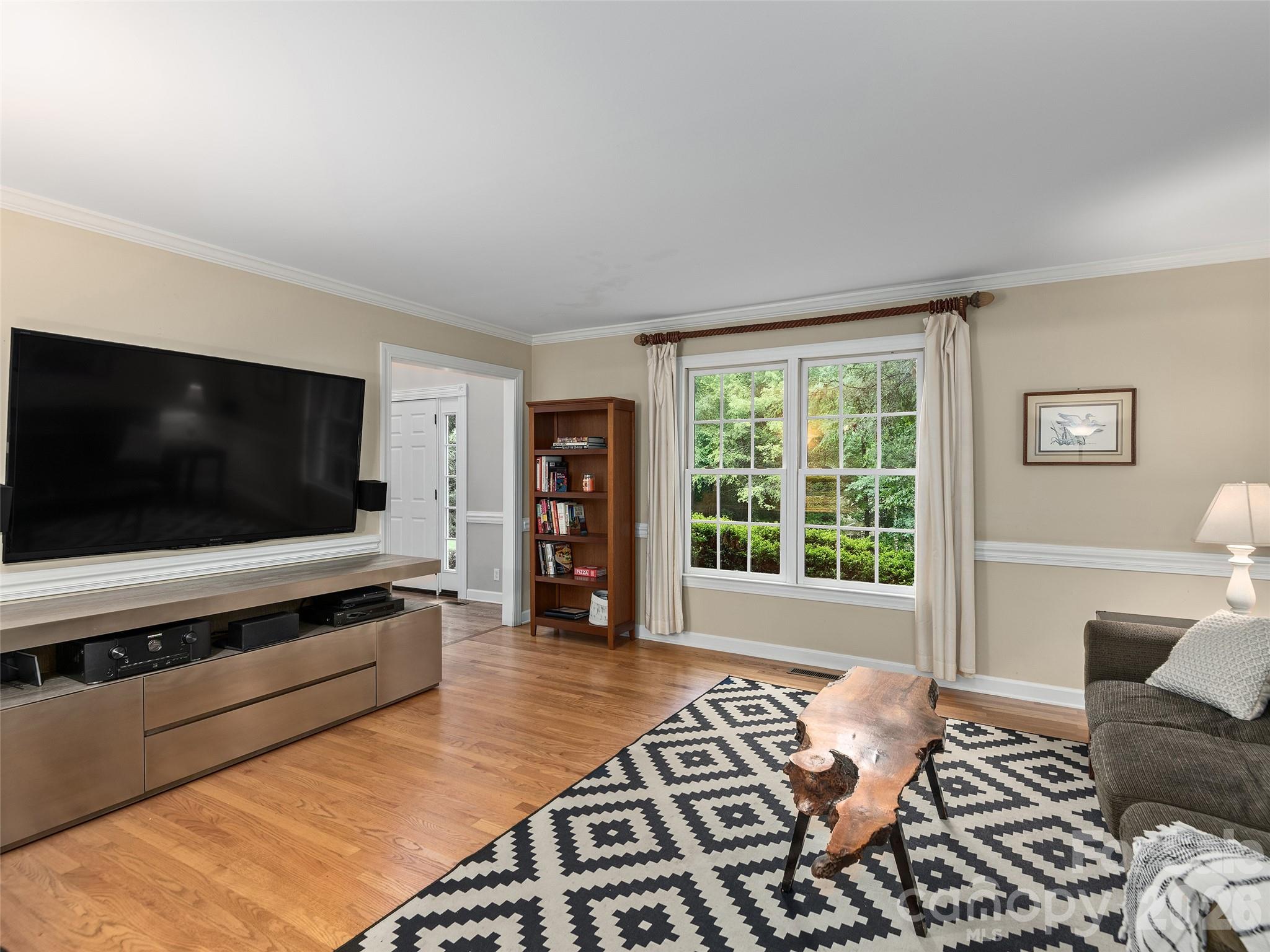 1208 Saint Charles Court — Asheville