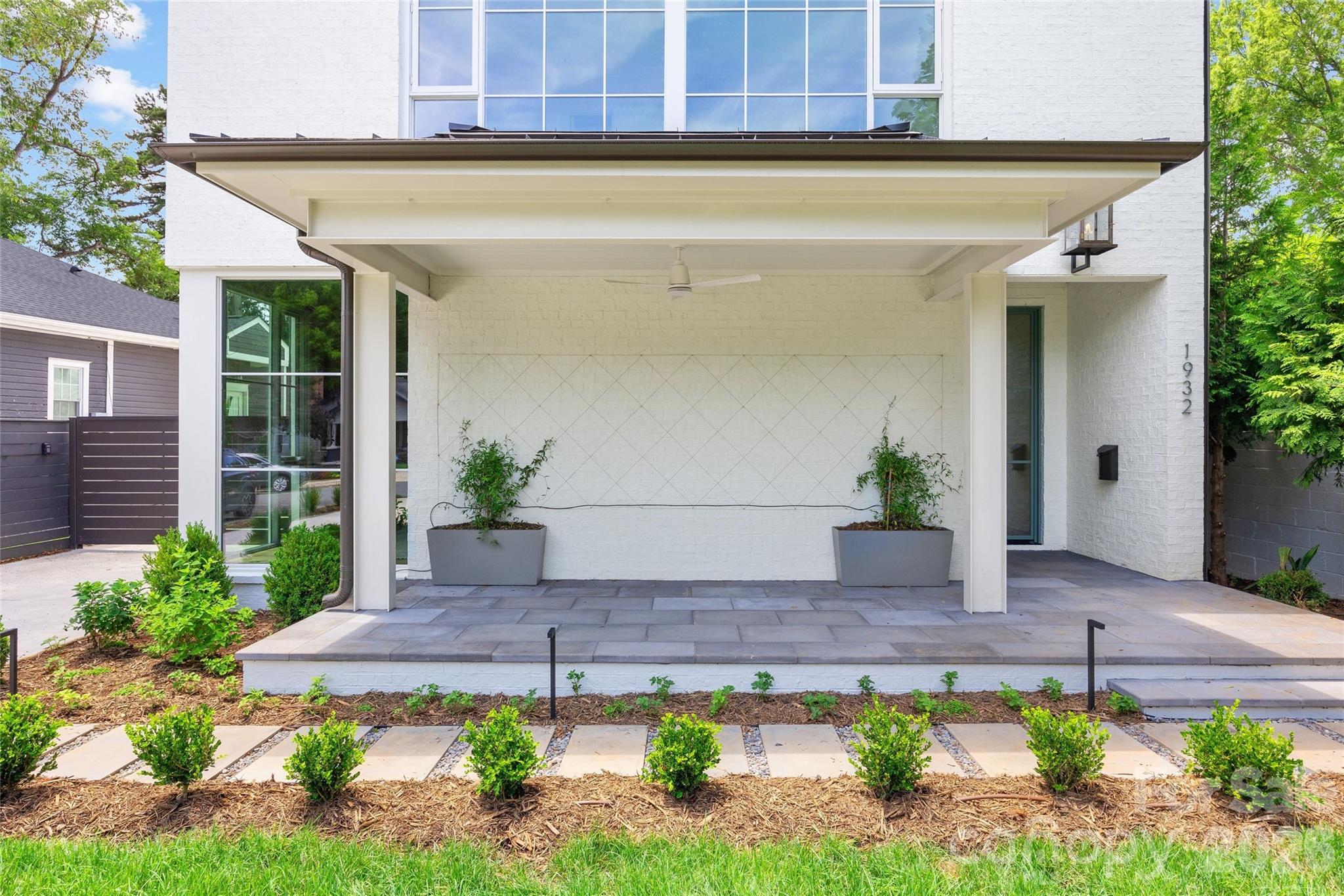 1932 E 8th Street — Charlotte