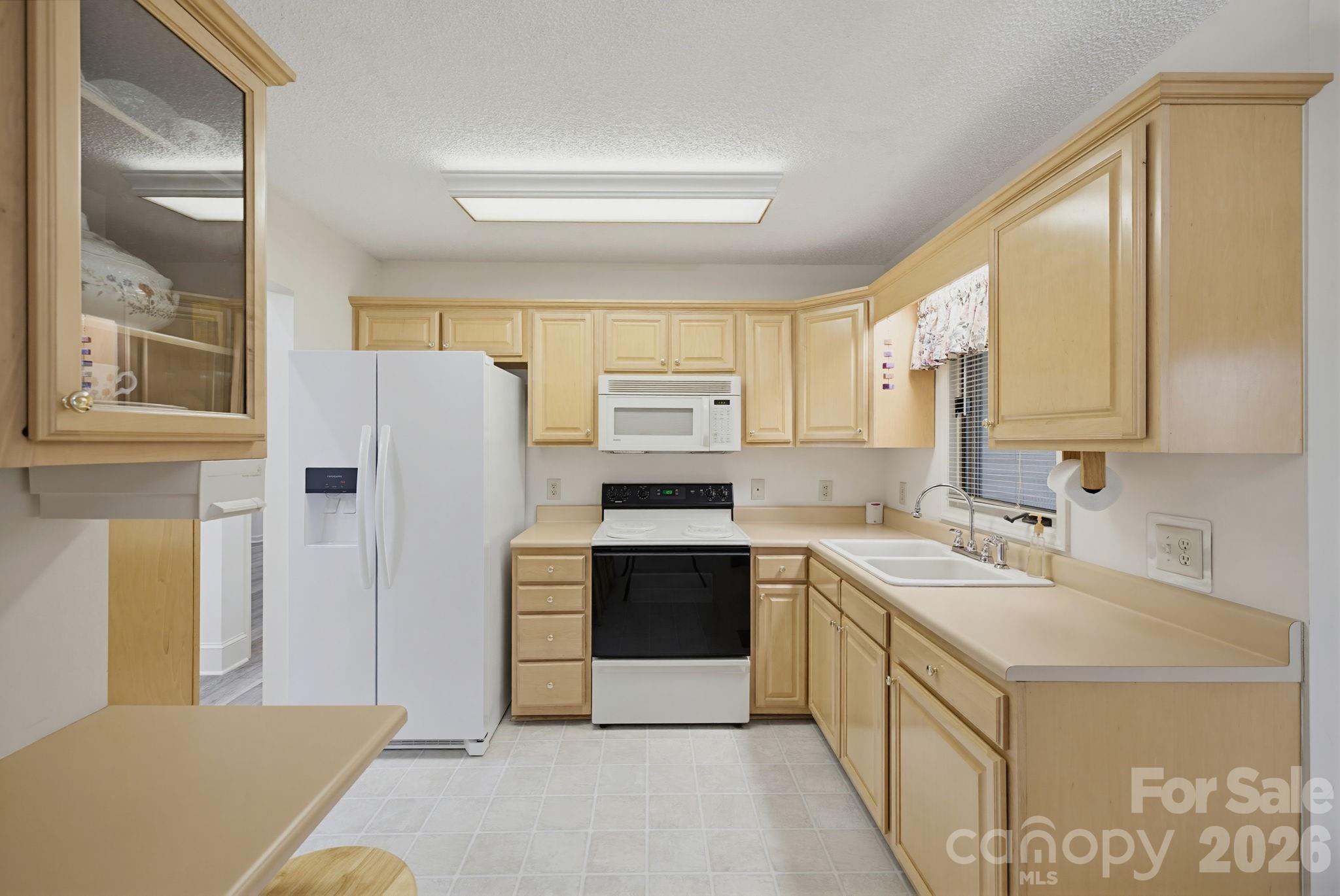 104 Willowbrook Drive — Thomasville