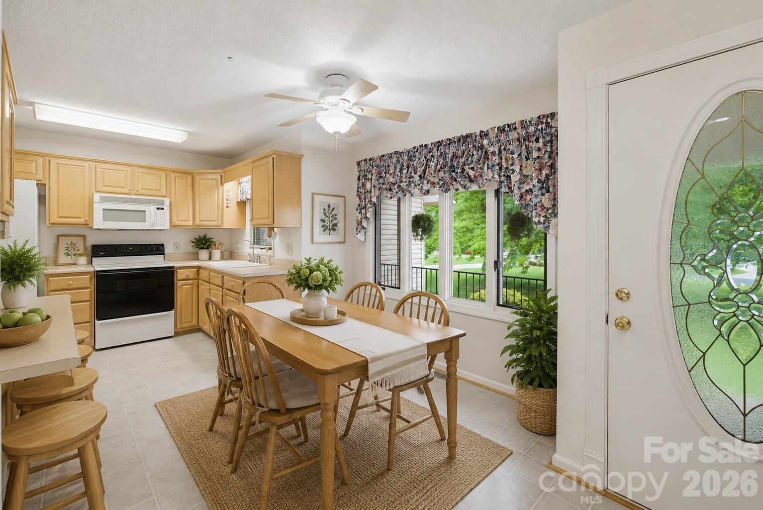 104 Willowbrook Drive — Thomasville