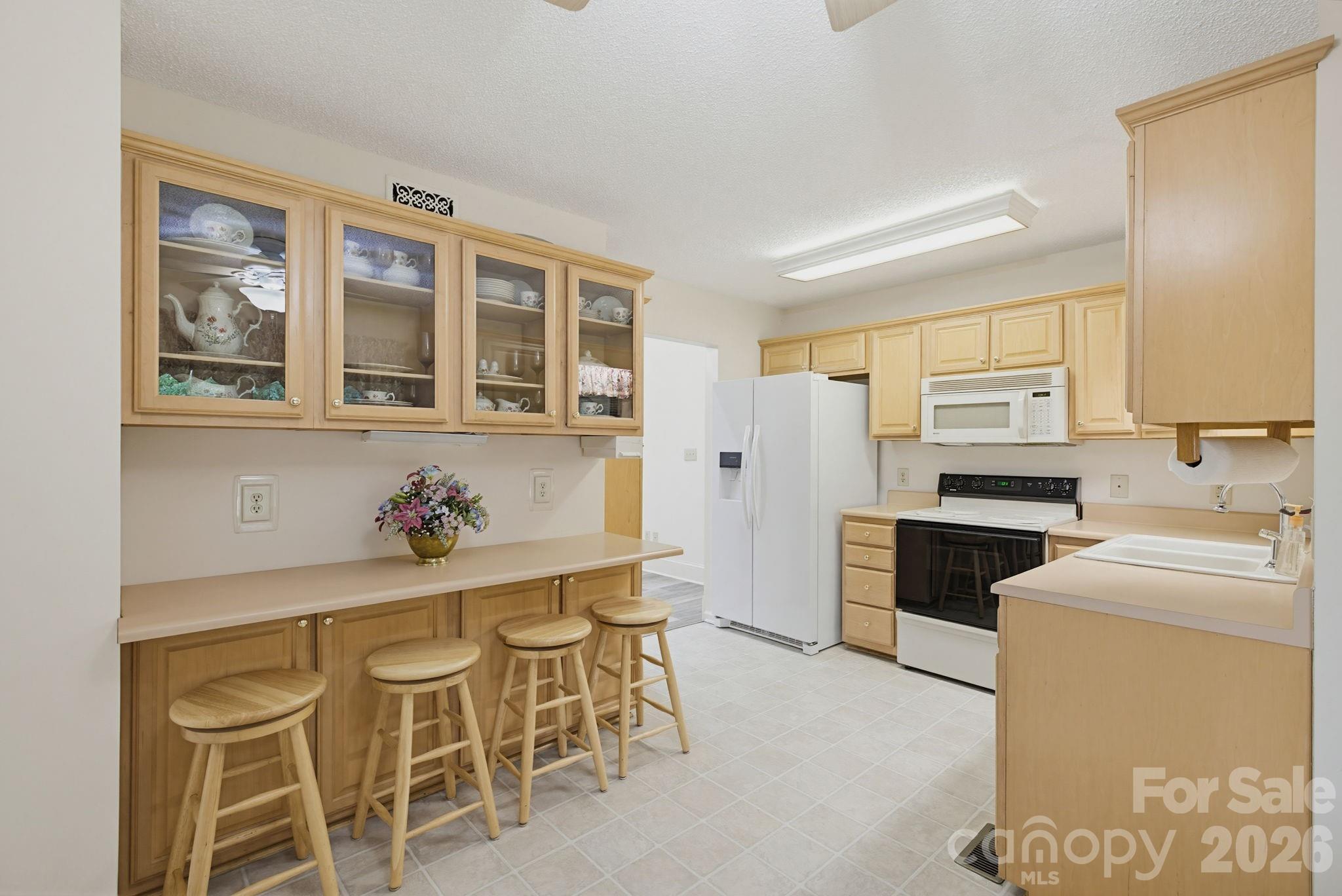 104 Willowbrook Drive — Thomasville