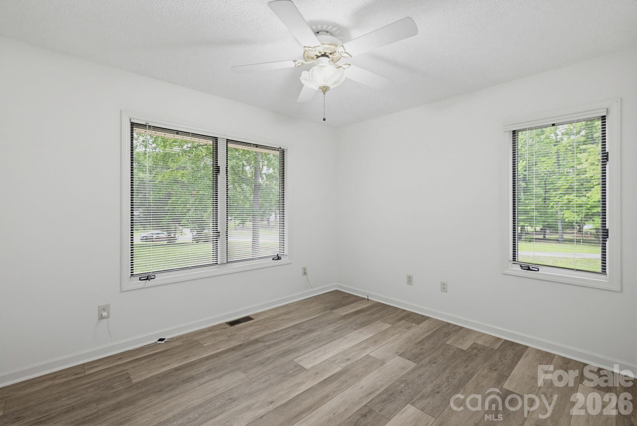 104 Willowbrook Drive — Thomasville