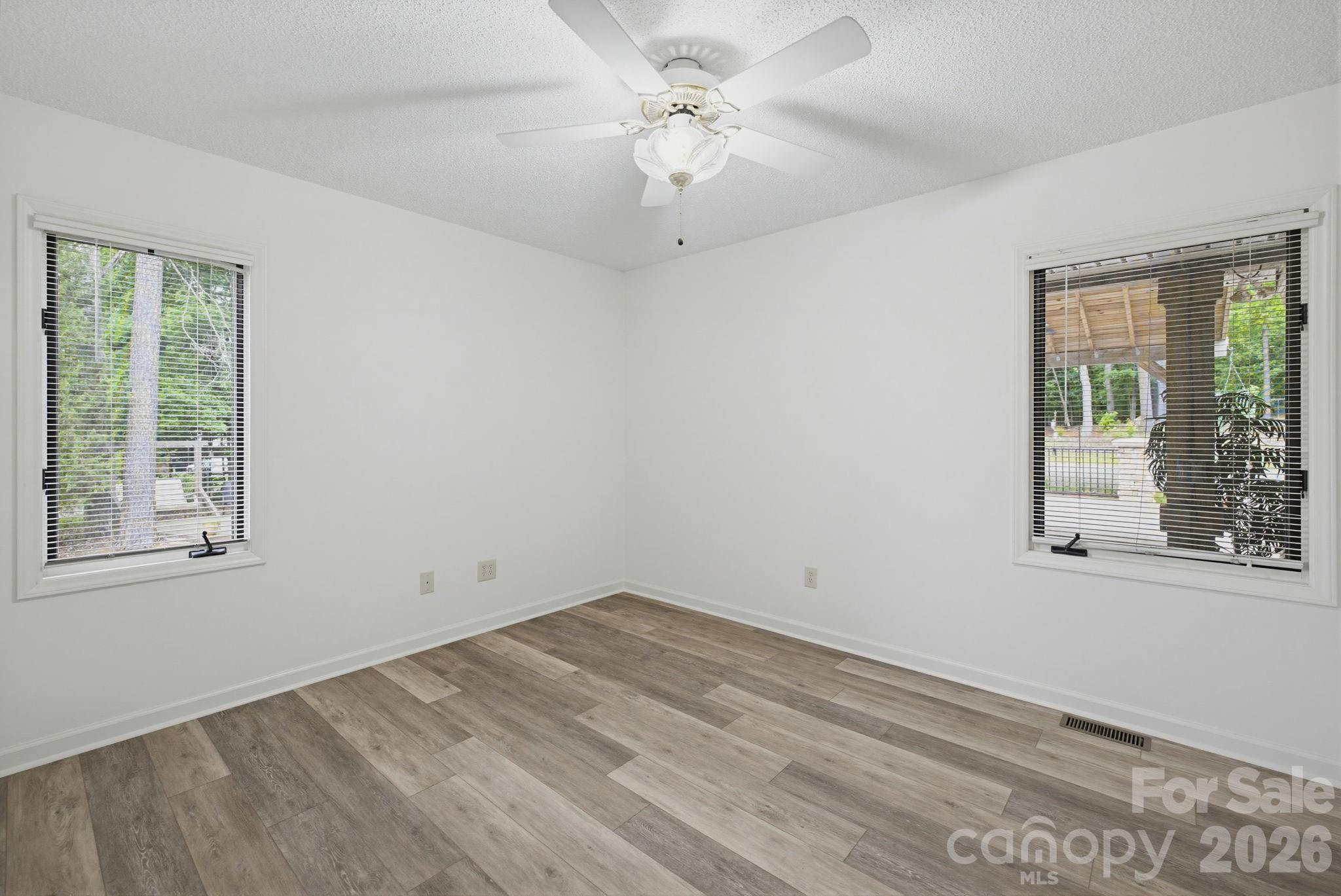 104 Willowbrook Drive — Thomasville
