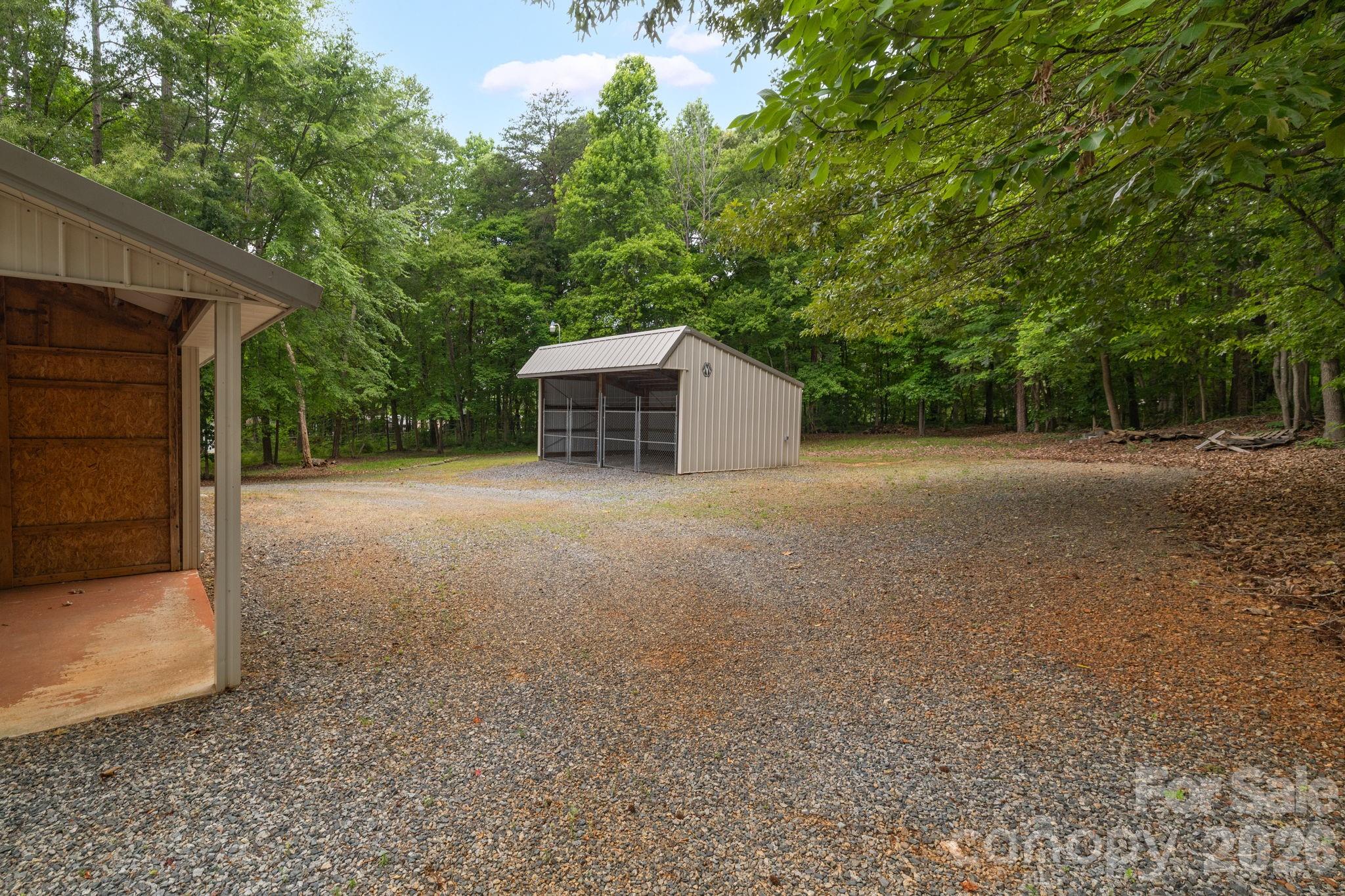 104 Willowbrook Drive — Thomasville