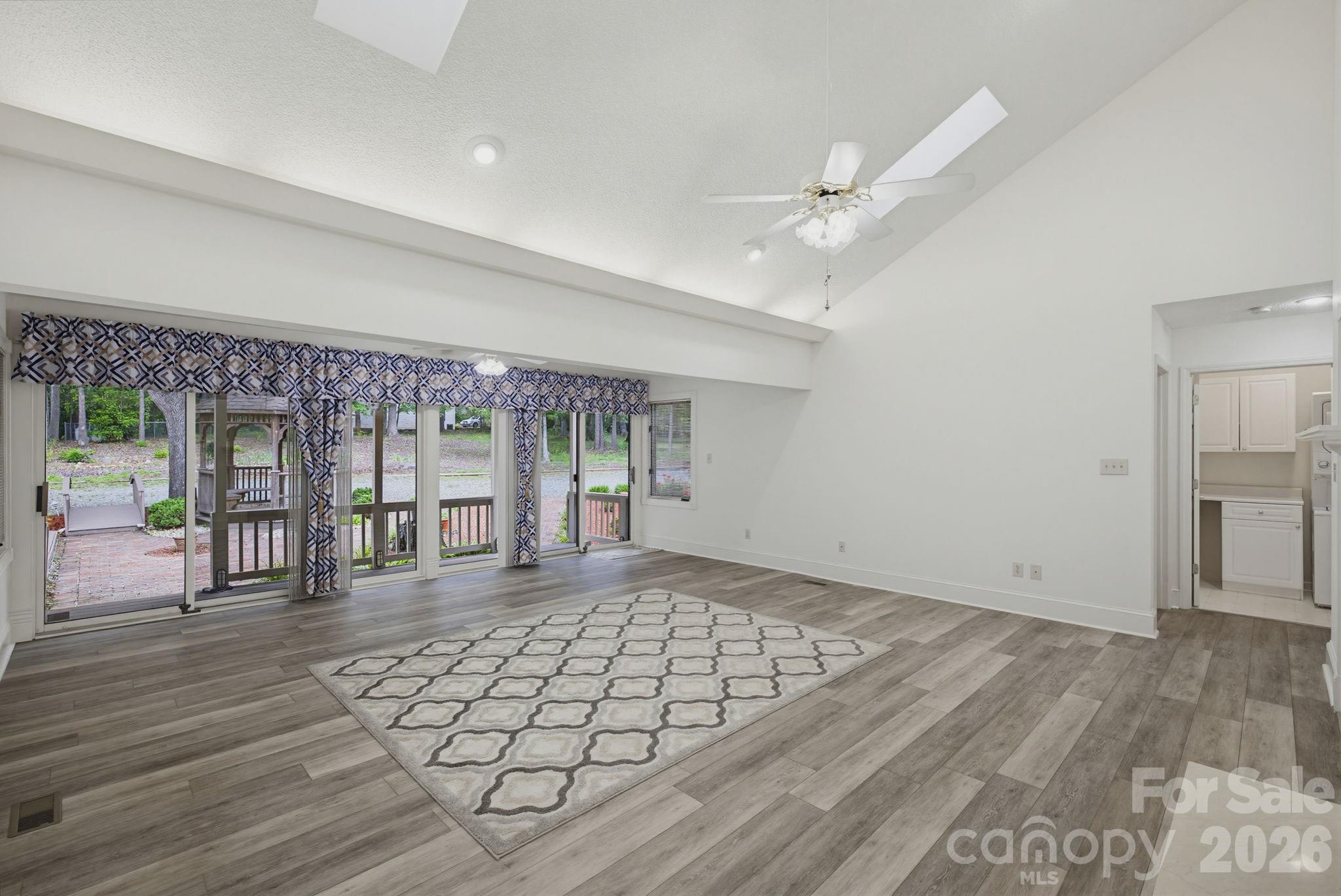 104 Willowbrook Drive — Thomasville
