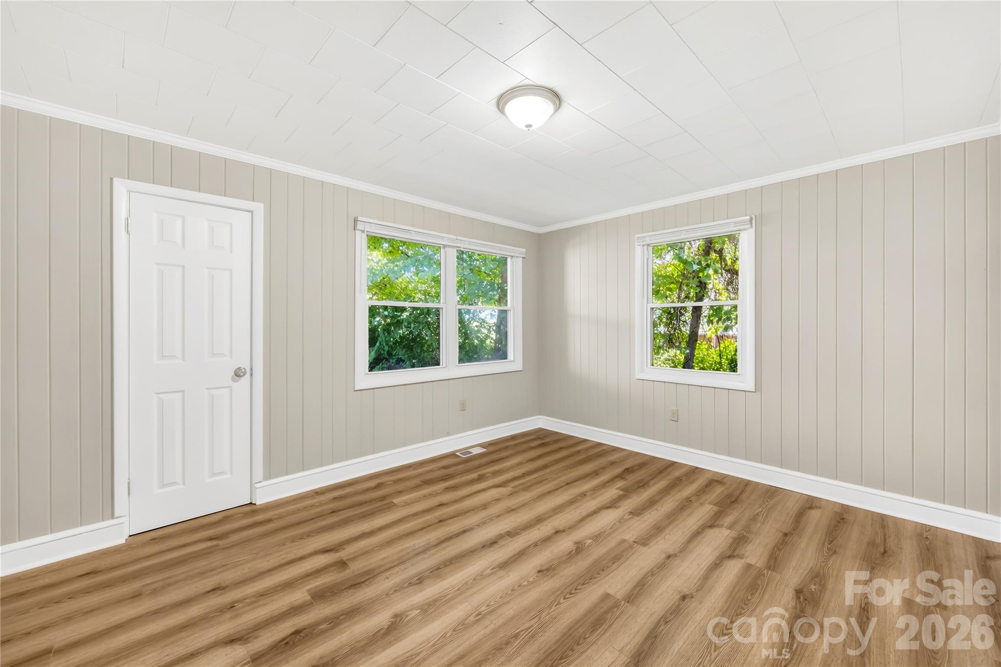 3635 2nd Avenue SW — Hickory