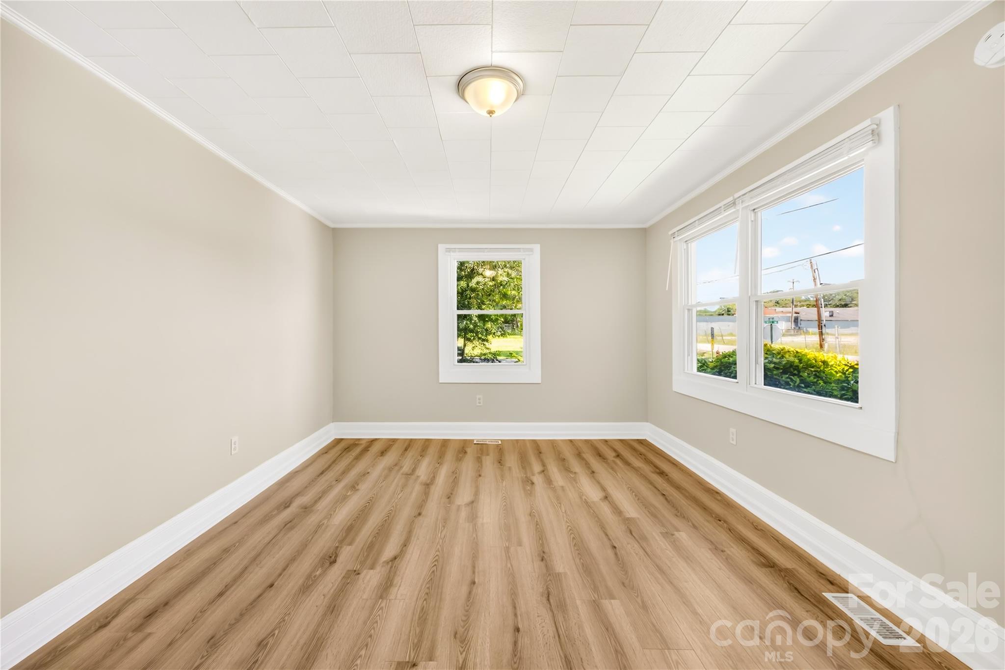 3635 2nd Avenue SW — Hickory