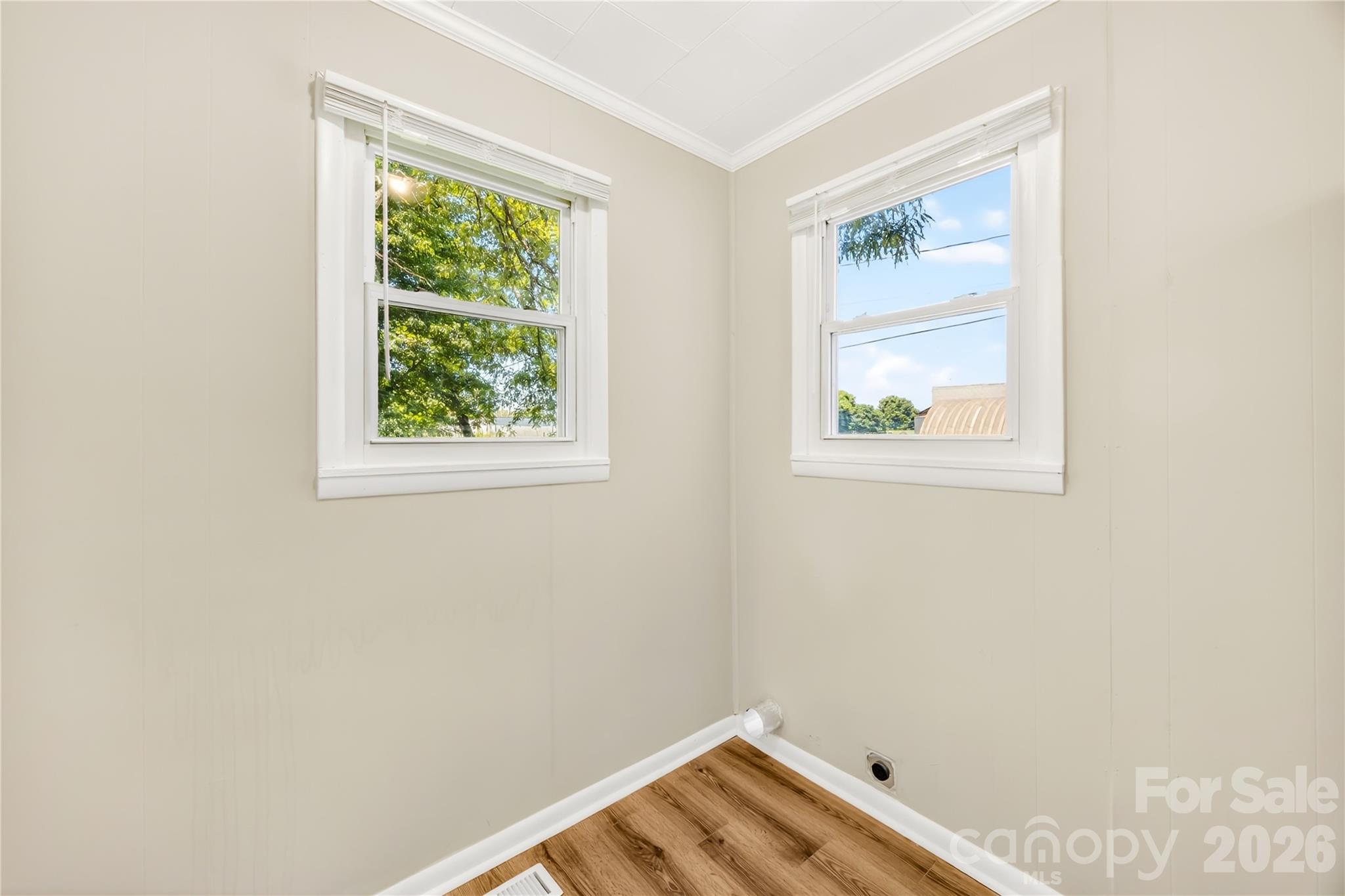 3635 2nd Avenue SW — Hickory