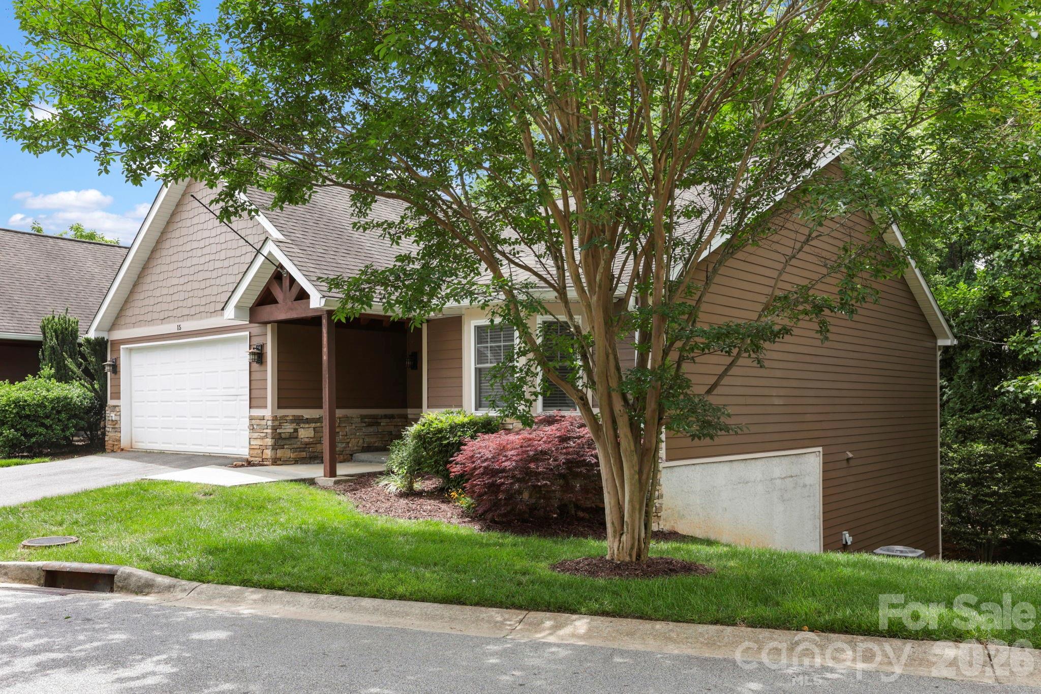 15 Kaylor Drive — Arden