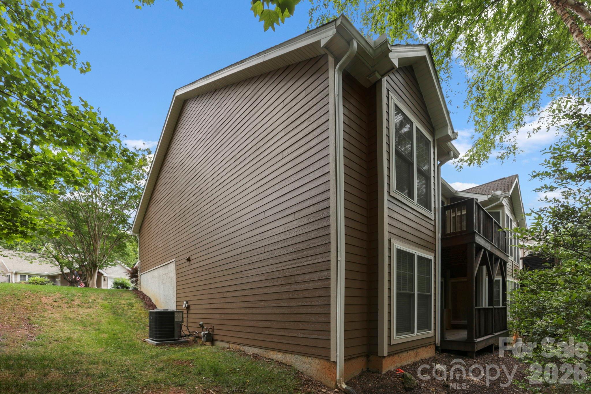 15 Kaylor Drive — Arden