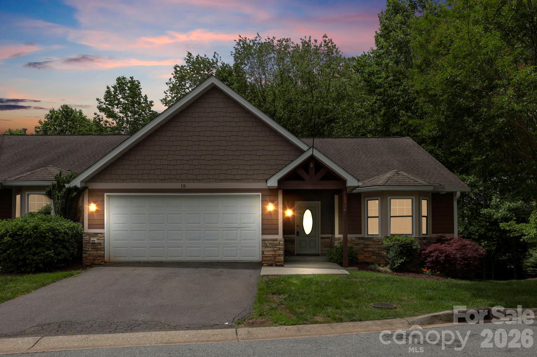 15 Kaylor Drive — Arden