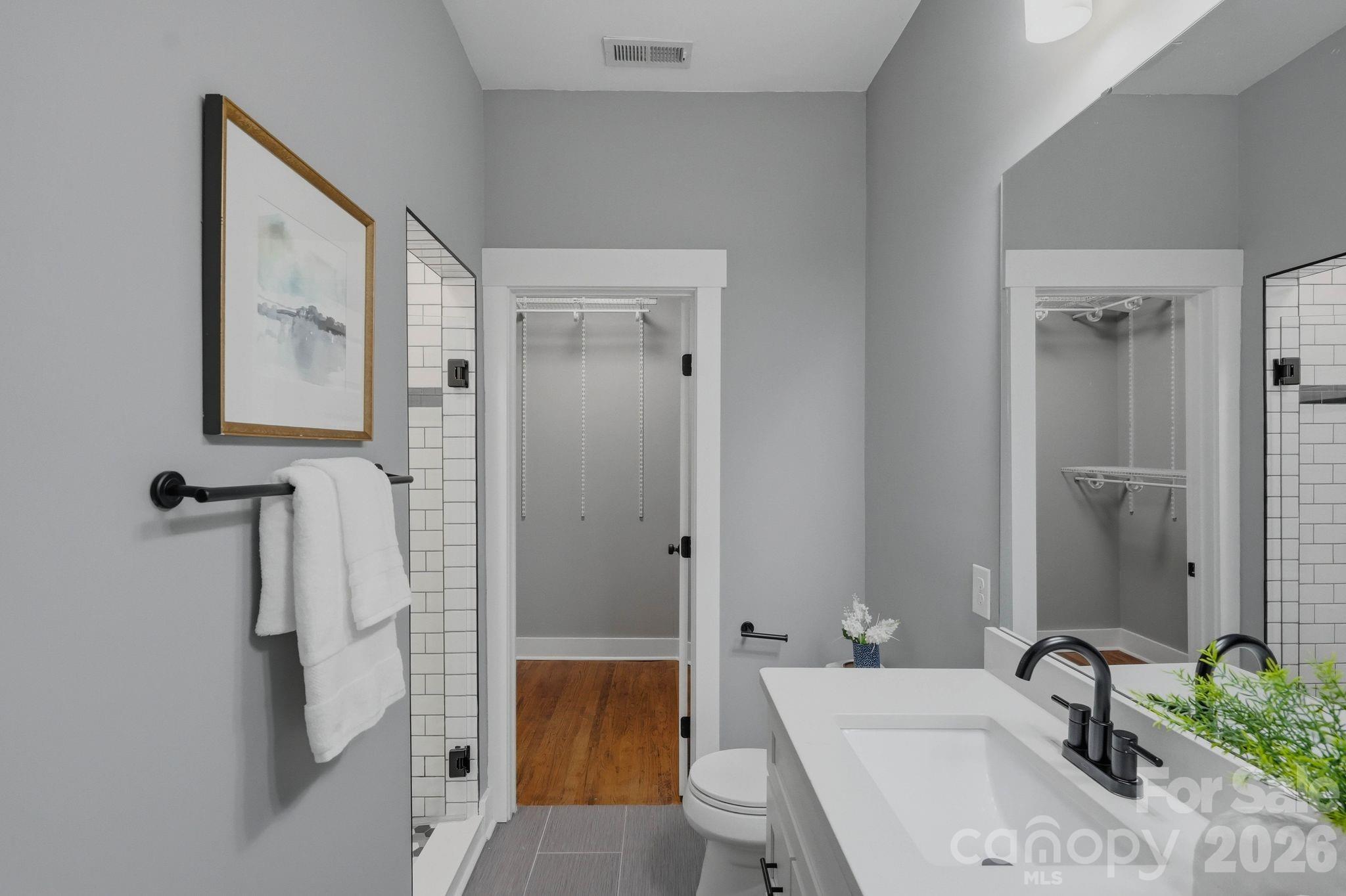 1416 Parkwood Avenue — Charlotte
