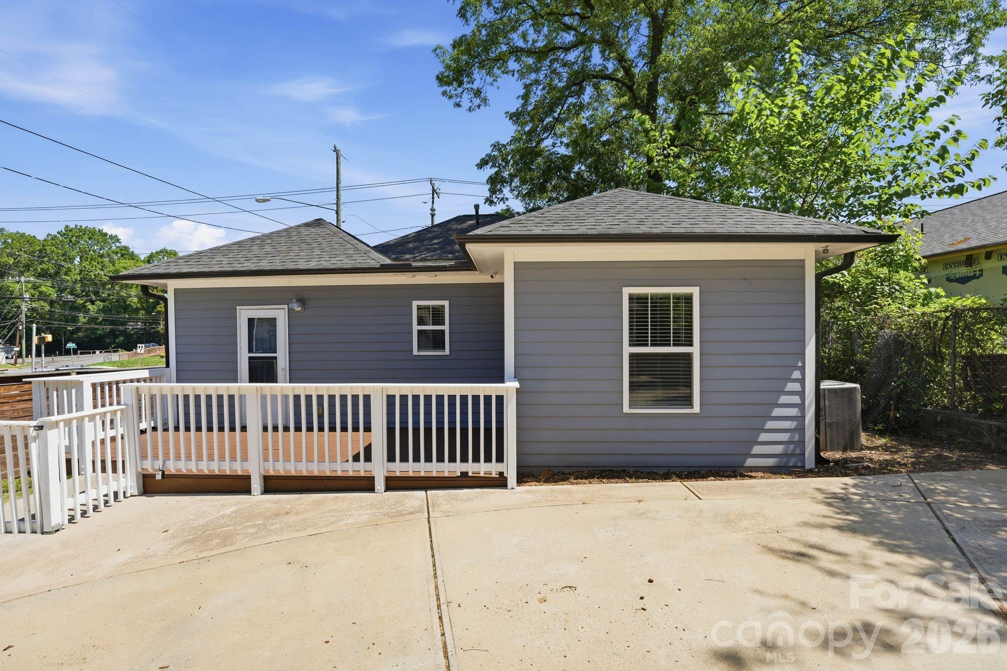 1416 Parkwood Avenue — Charlotte