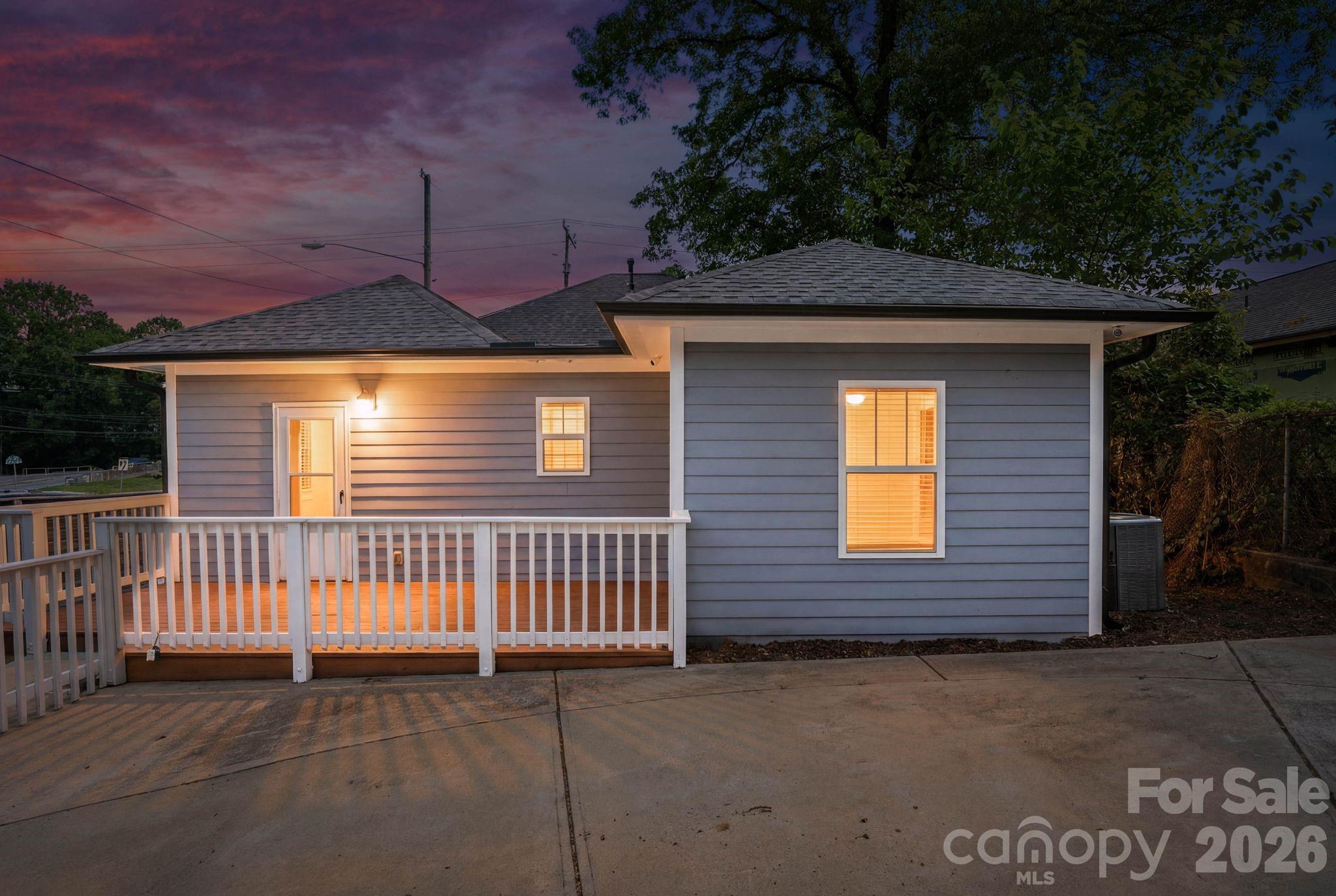 1416 Parkwood Avenue — Charlotte
