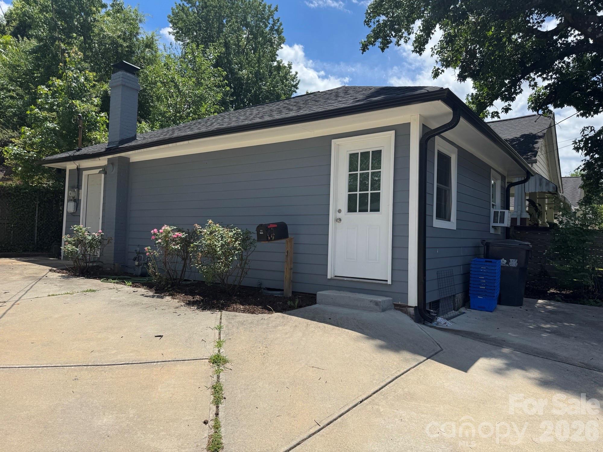 1416 Parkwood Avenue — Charlotte