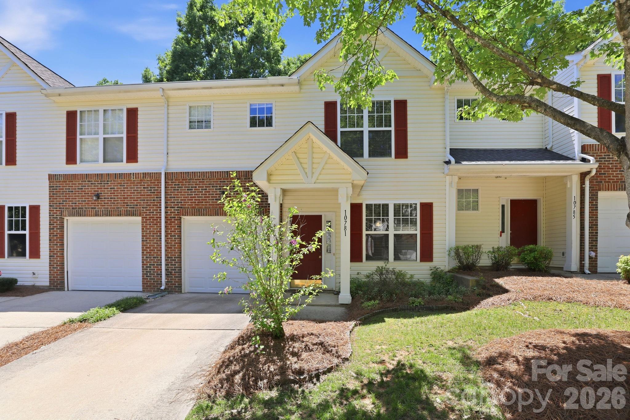 10781 Essex Hall Drive — Charlotte